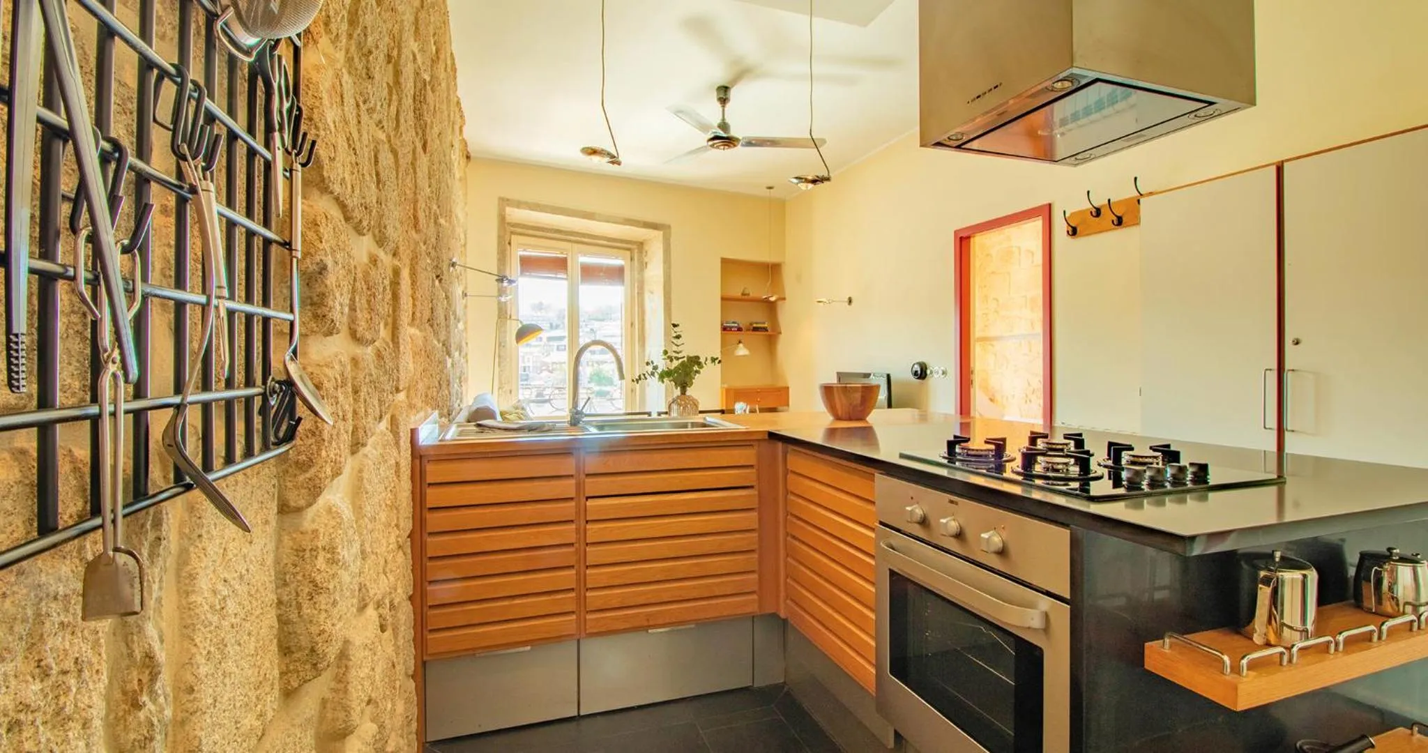 kitchen in RIBEIRA by YoursPorto