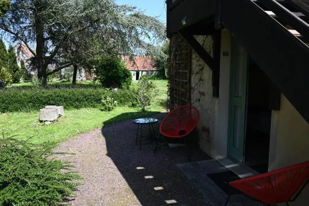 Standard Double Room in Logis Hôtel La Demeure du Perron Standard Double Room in Logis Hôtel La Demeure du Perron