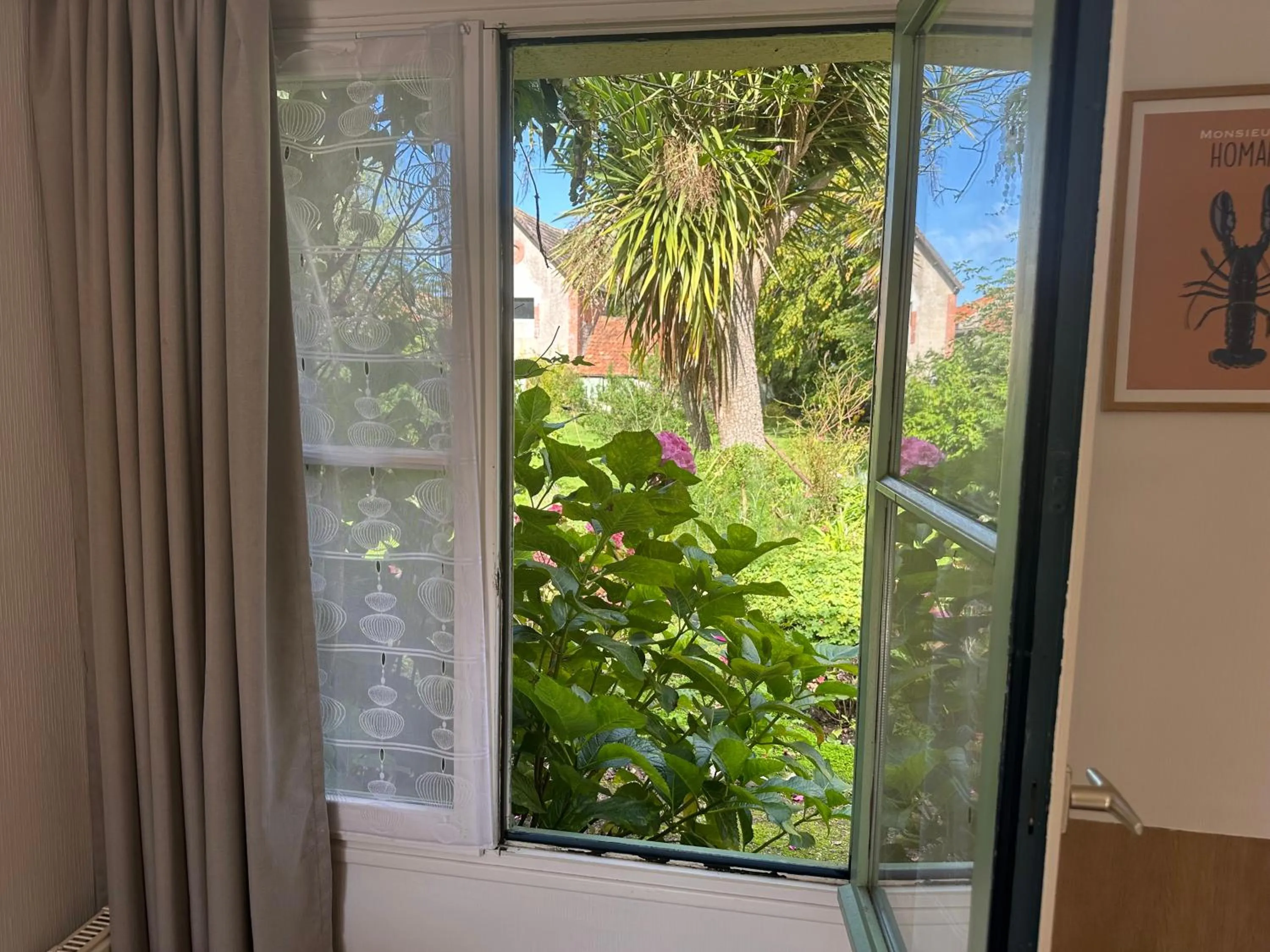 Logis Hôtel La Demeure du Perron