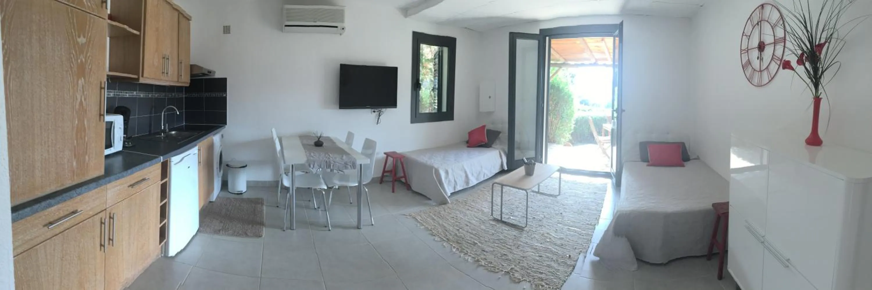 Living room in Residence Bellavista à Santa Giulia, proche de la plage et vue mer