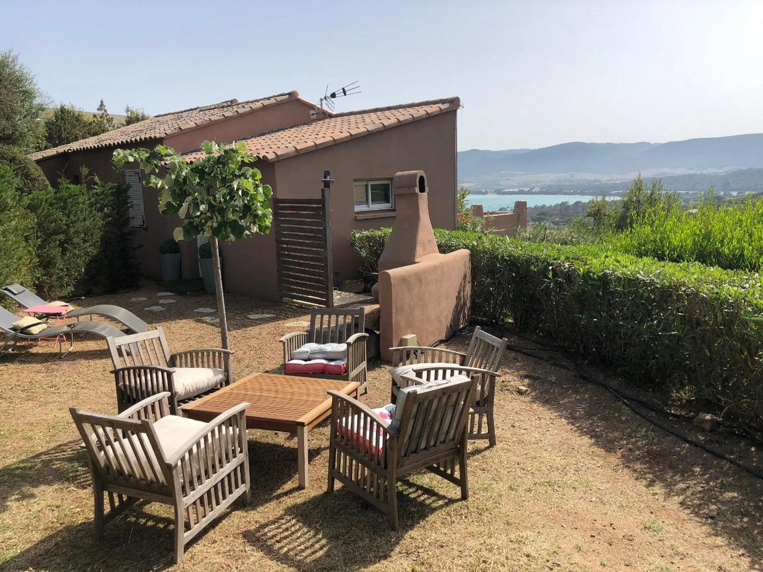 Residence Bellavista à Santa Giulia, proche de la plage et vue mer