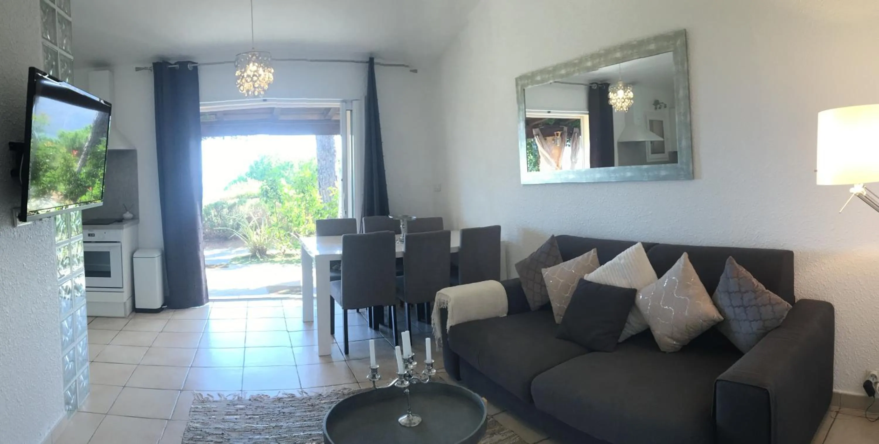 Living room in Residence Bellavista à Santa Giulia, proche de la plage et vue mer