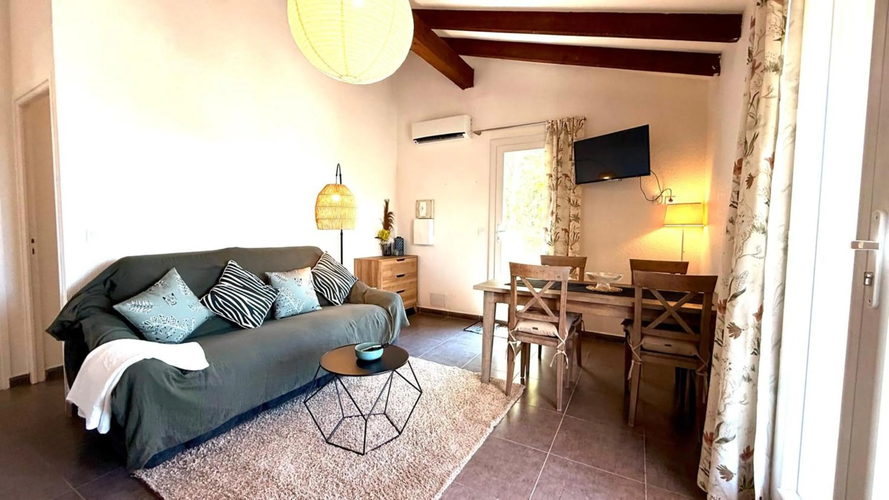 Residence Bellavista à Santa Giulia, proche de la plage et vue mer