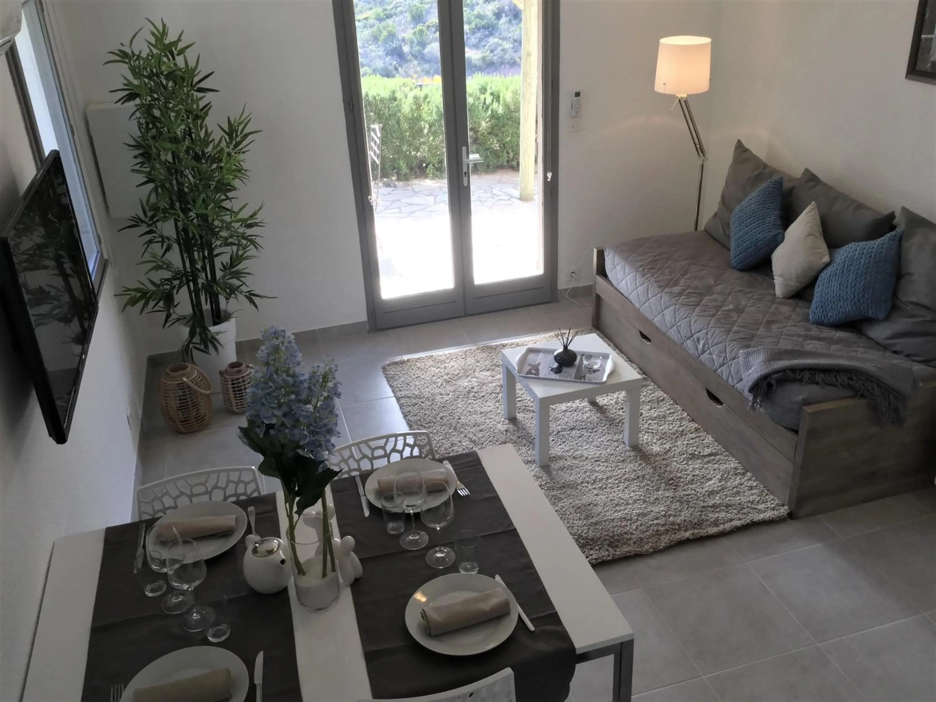 Living room in Residence Bellavista à Santa Giulia, proche de la plage et vue mer