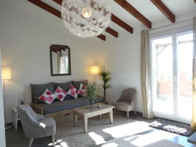 Living room in Residence Bellavista à Santa Giulia, proche de la plage et vue mer