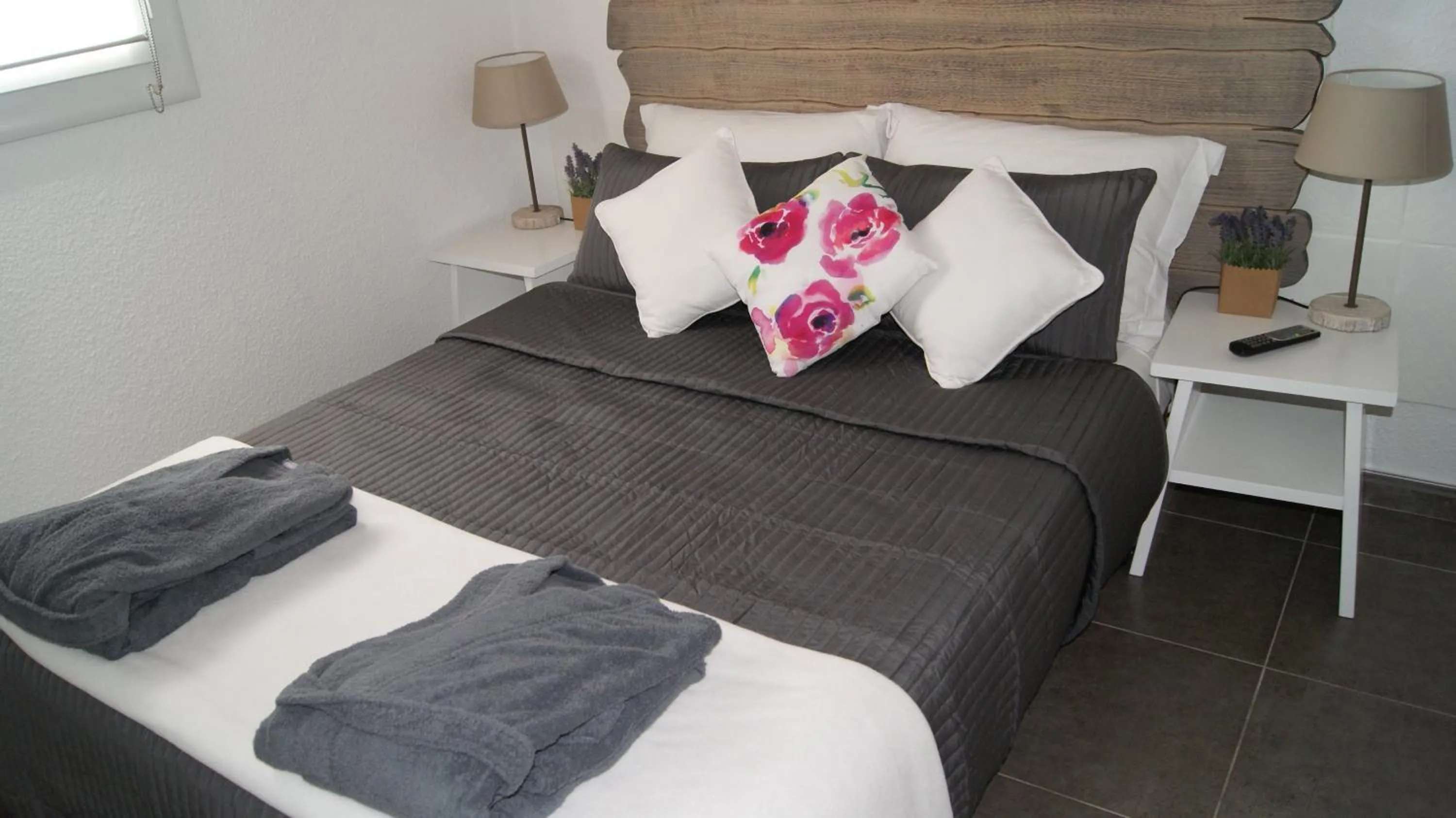 Bed in Residence Bellavista à Santa Giulia, proche de la plage et vue mer