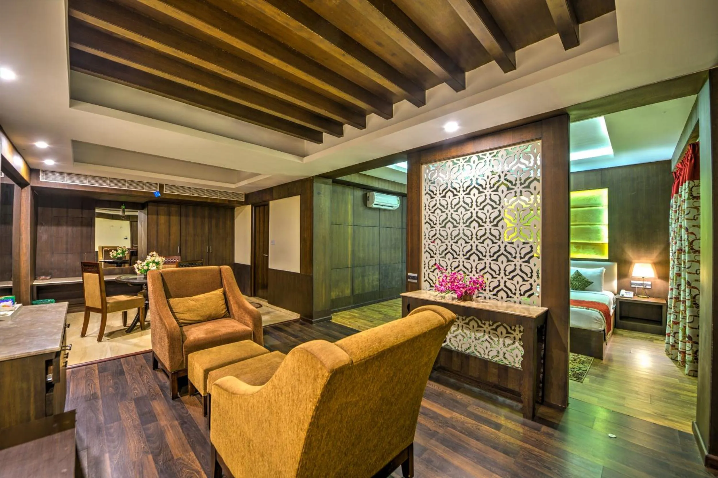 Bed in Silver Sand Sentinel