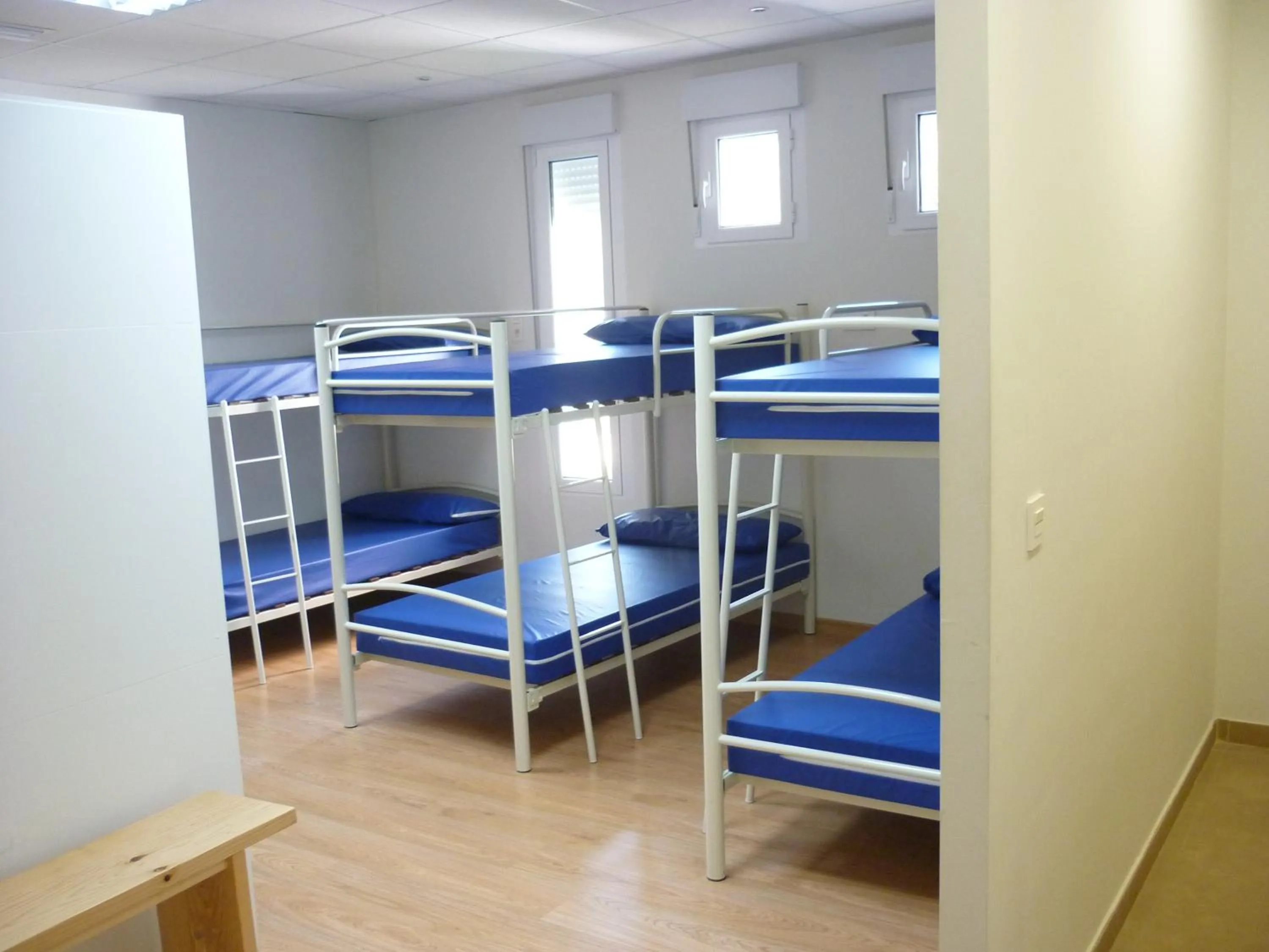 bunk bed, Bed in Pensión-Albergue Puente Ribeira