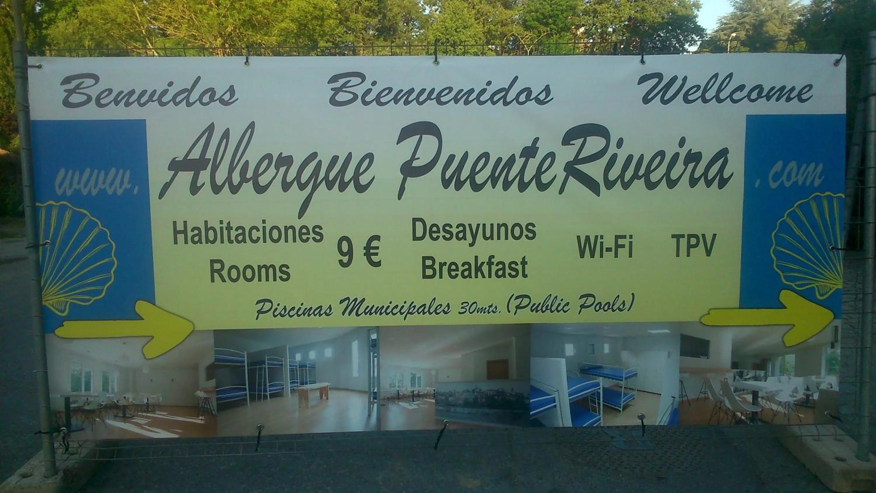 Property logo or sign in Pensión-Albergue Puente Ribeira