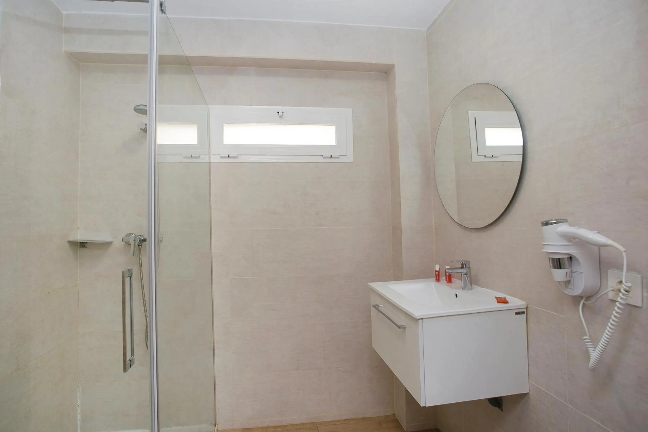 Bathroom in Apartamentos Odysea By Apartamentos Valentia