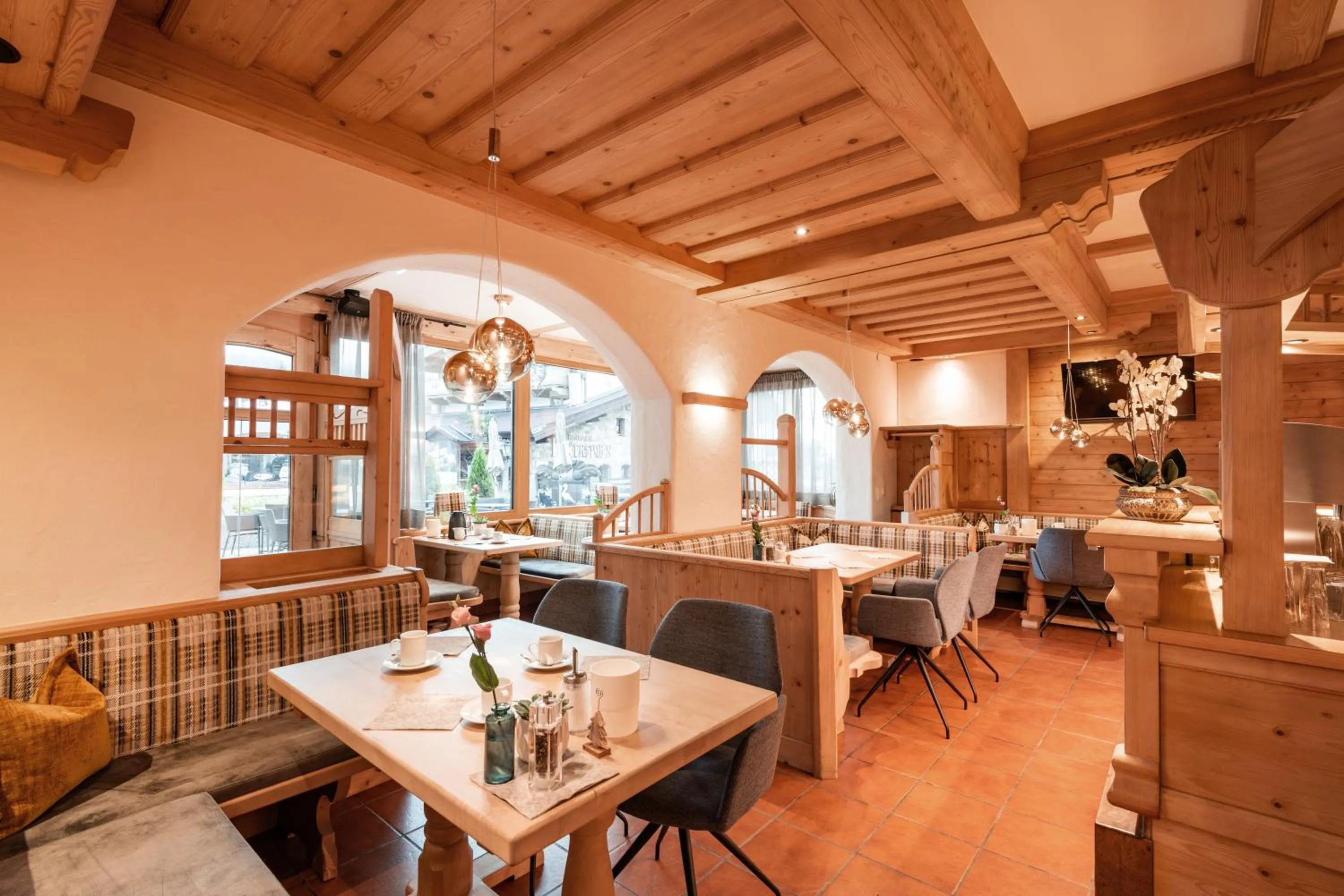 Seating area in Alpen Glück Hotel Unterm Rain garni