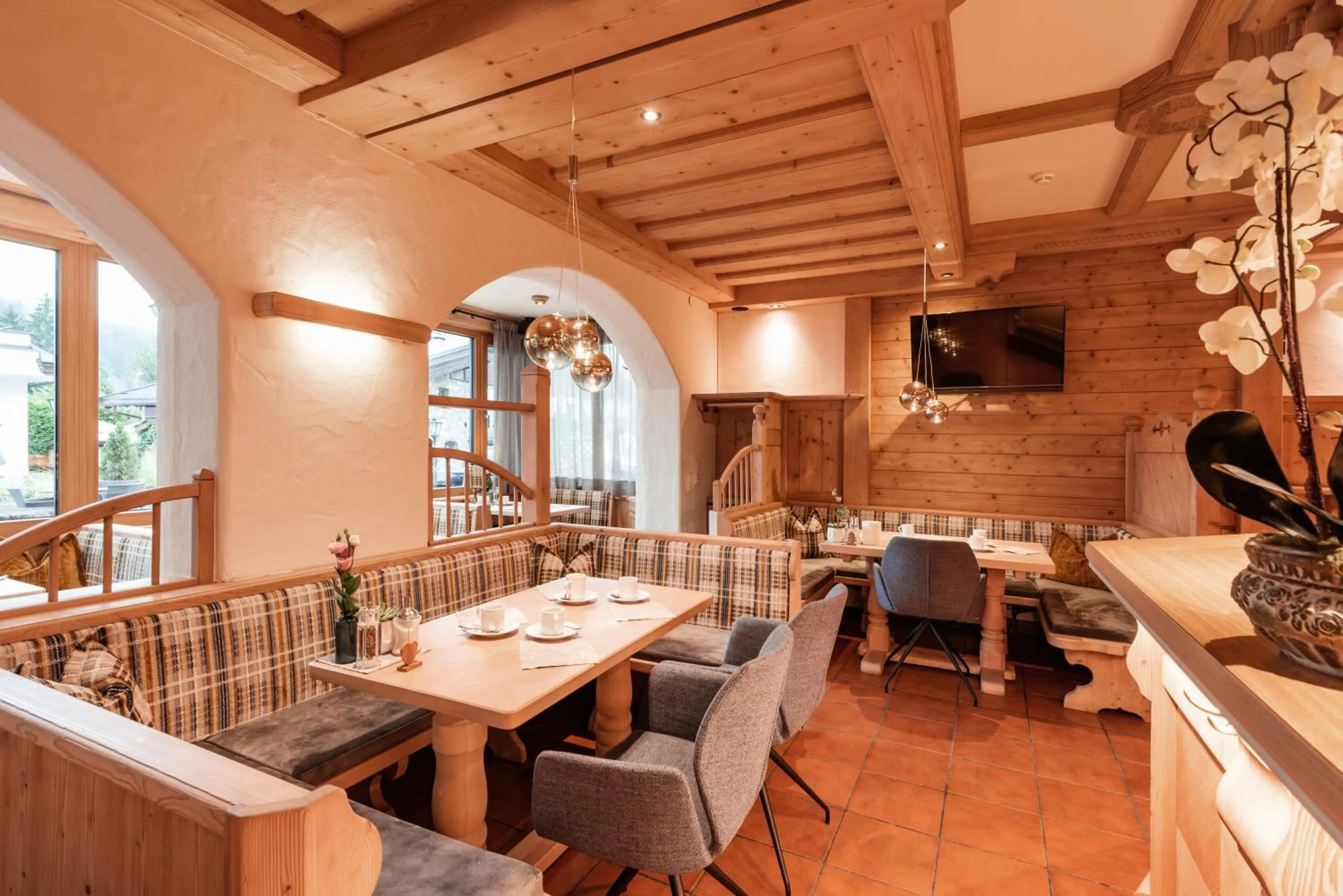 Seating area in Alpen Glück Hotel Unterm Rain garni