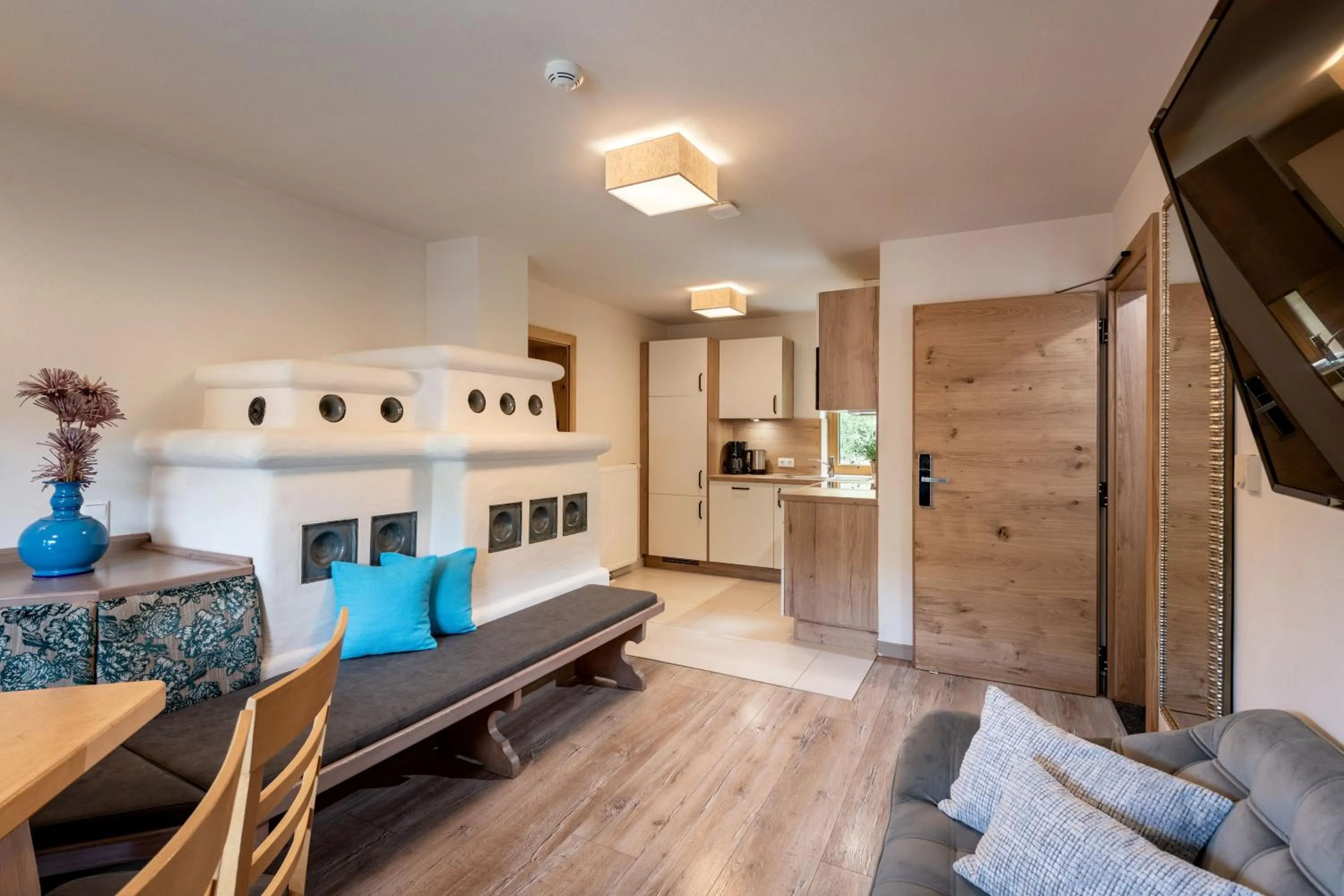 Kitchen or kitchenette in Alpen Glück Hotel Unterm Rain garni