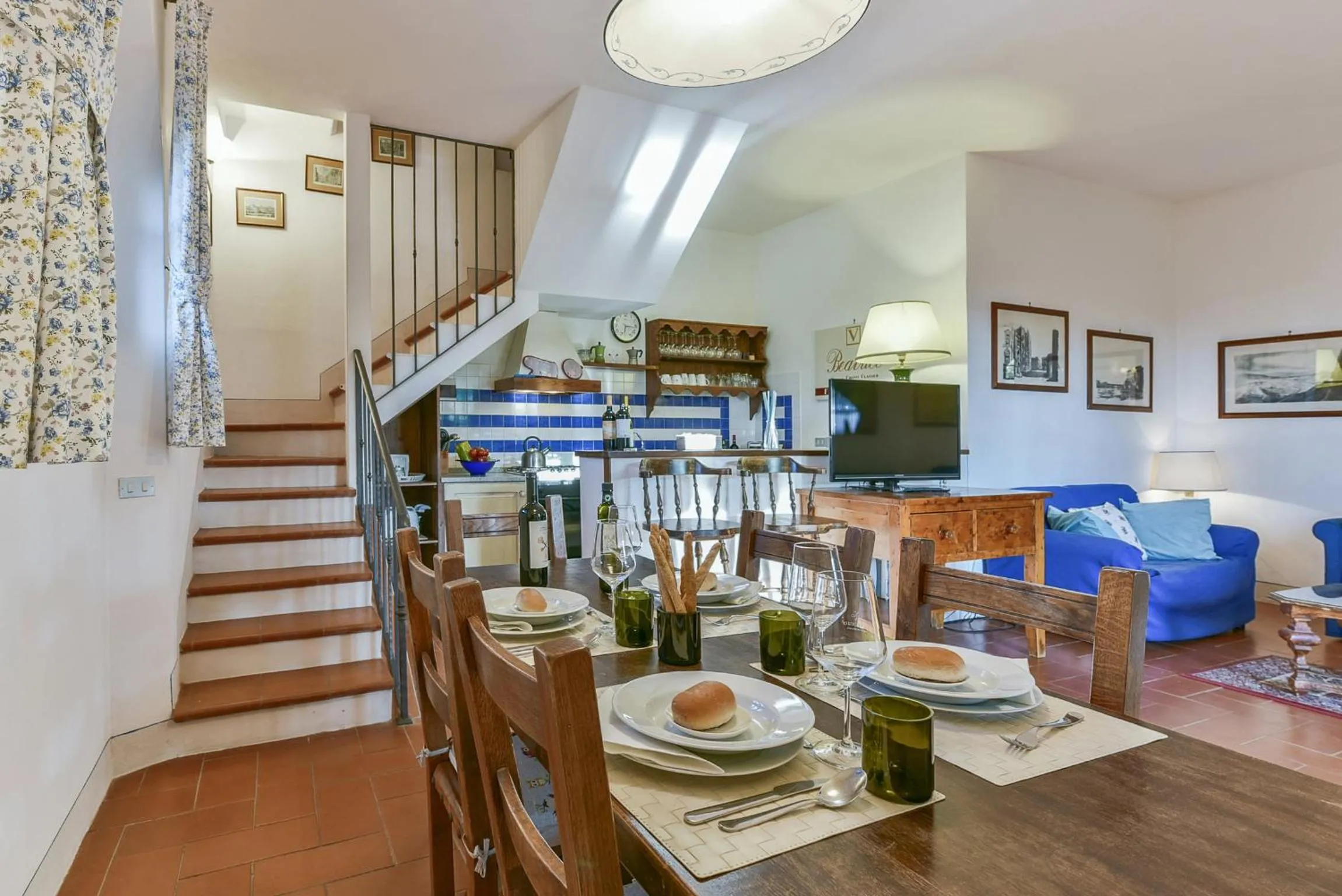 Two-Bedroom Apartment with Patio in Viticcio