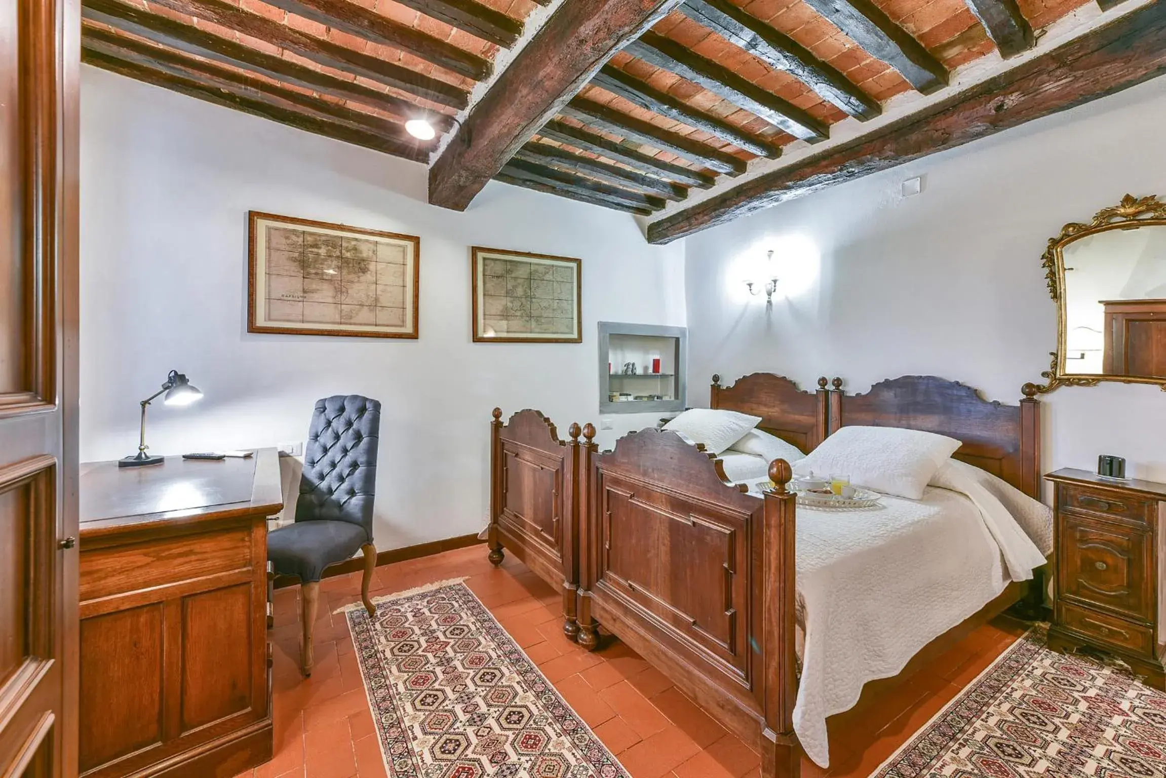 Quadruple Room in Viticcio Quadruple Room in Viticcio