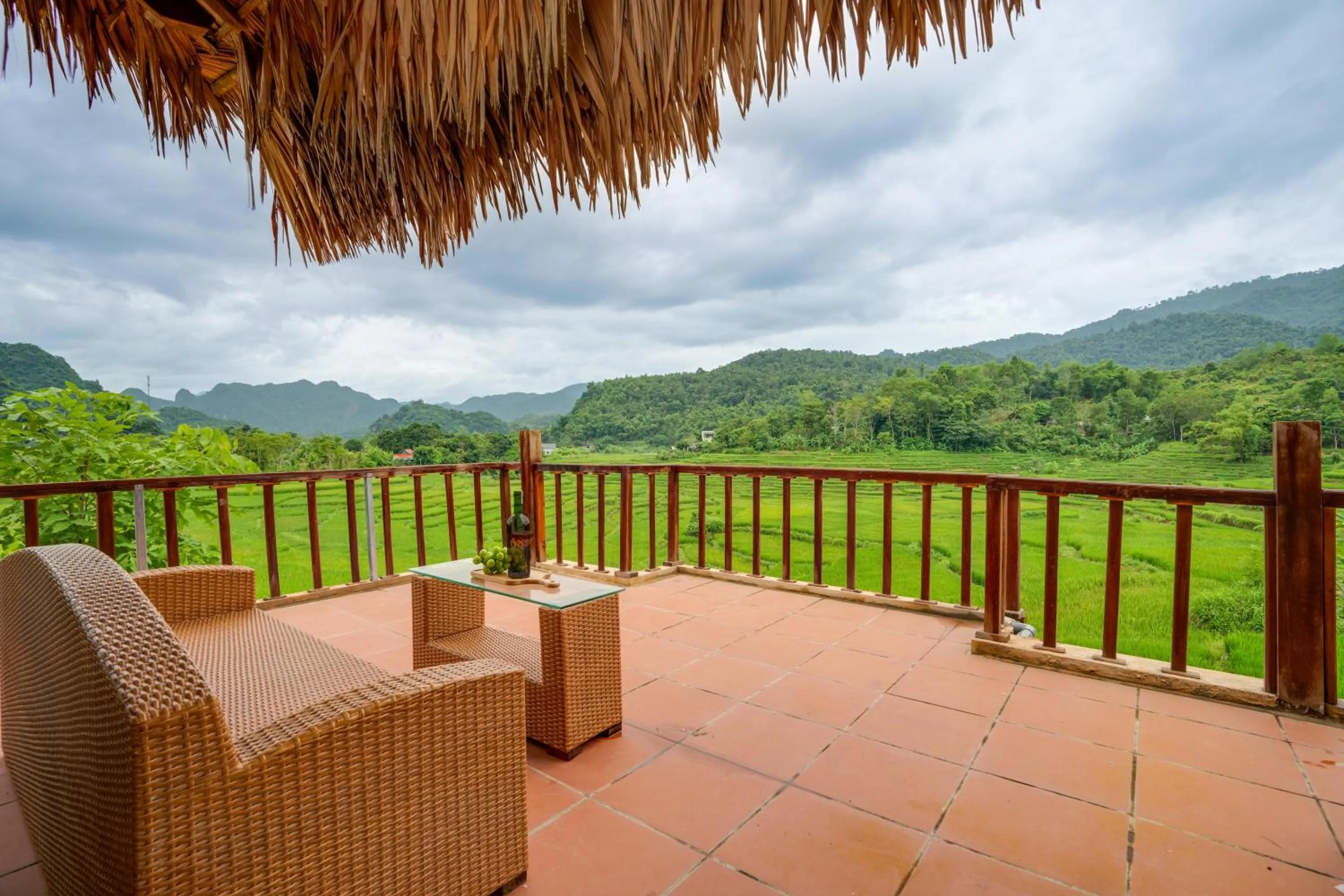 Balcony/Terrace in Mai Chau Onsen Retreat