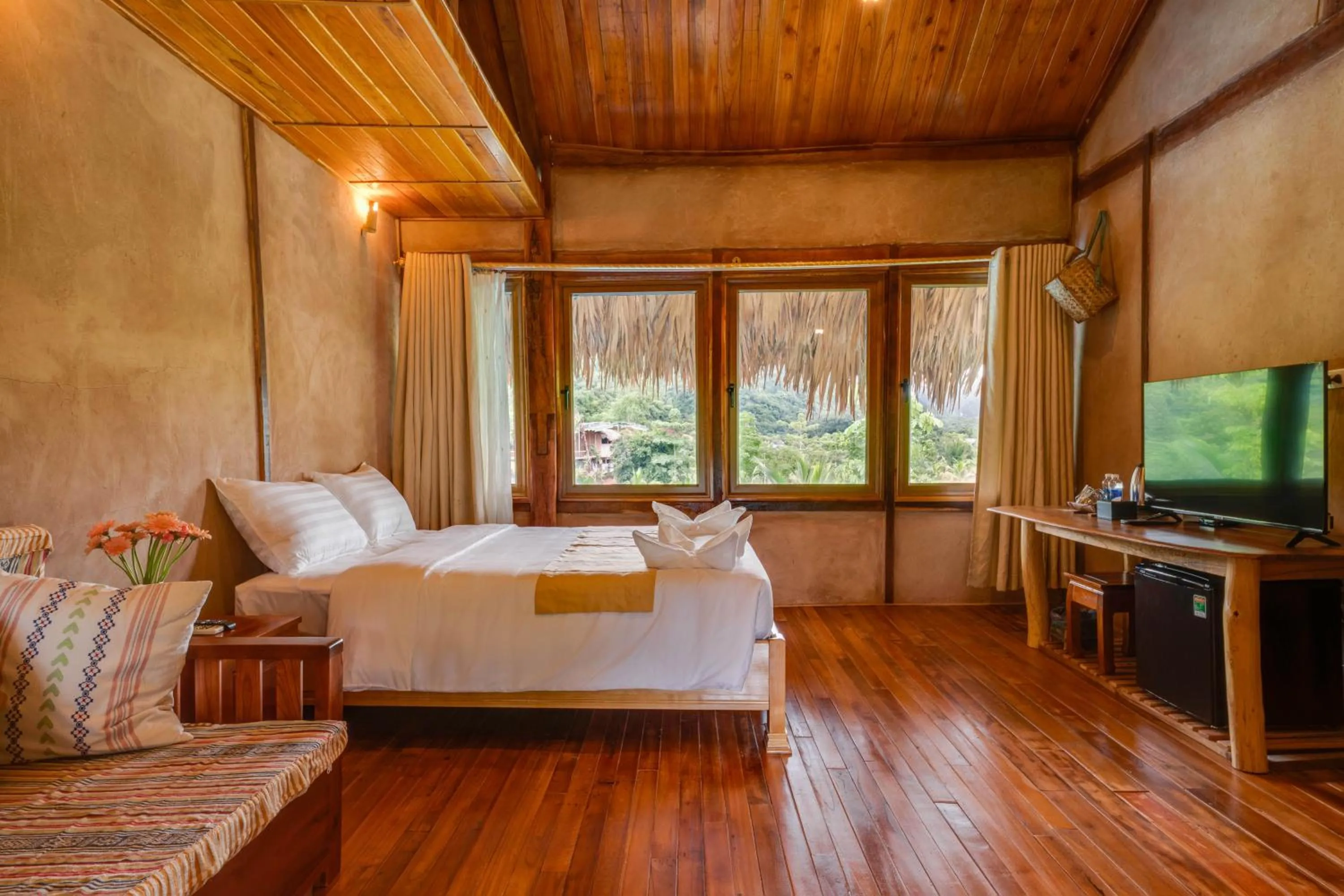 Bed in Mai Chau Onsen Retreat