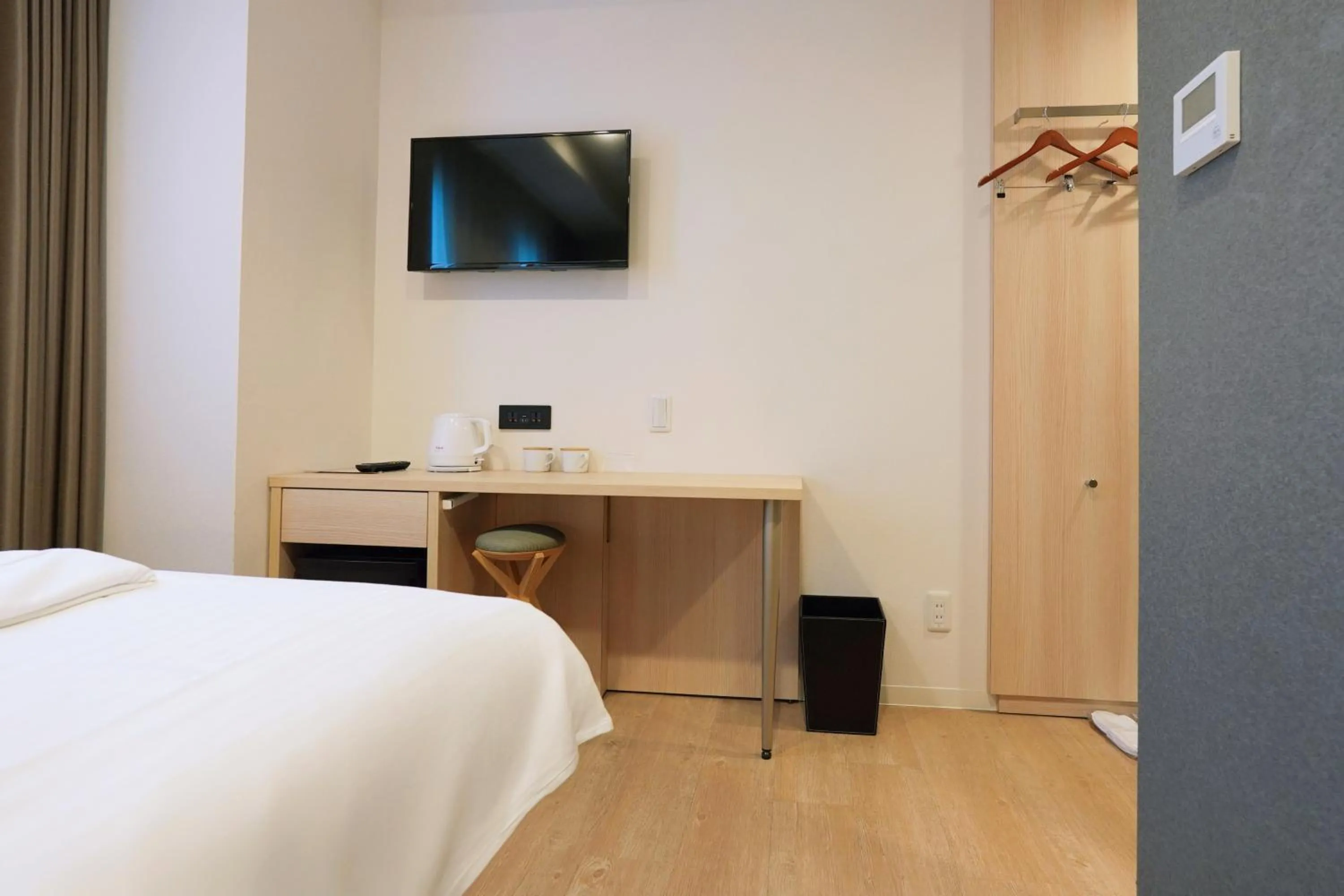 Bed in Park Central Sakura Hotel