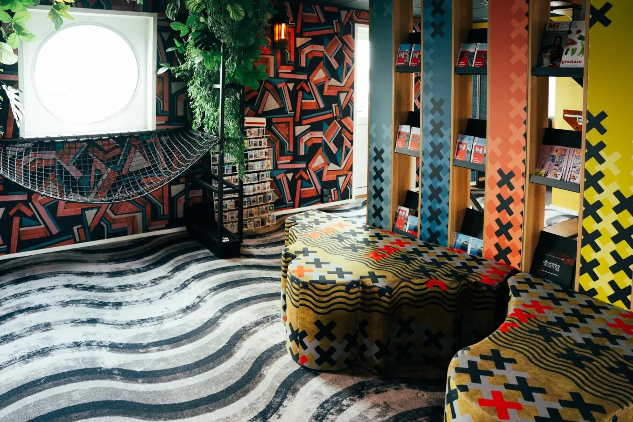 Lounge or bar in Botel Lounge or bar in Botel