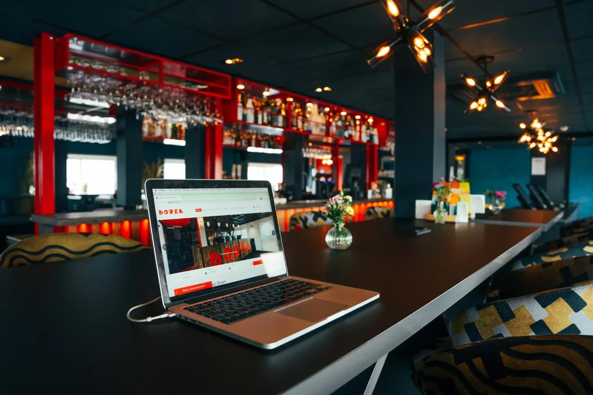 Lounge or bar in Botel Lounge or bar in Botel