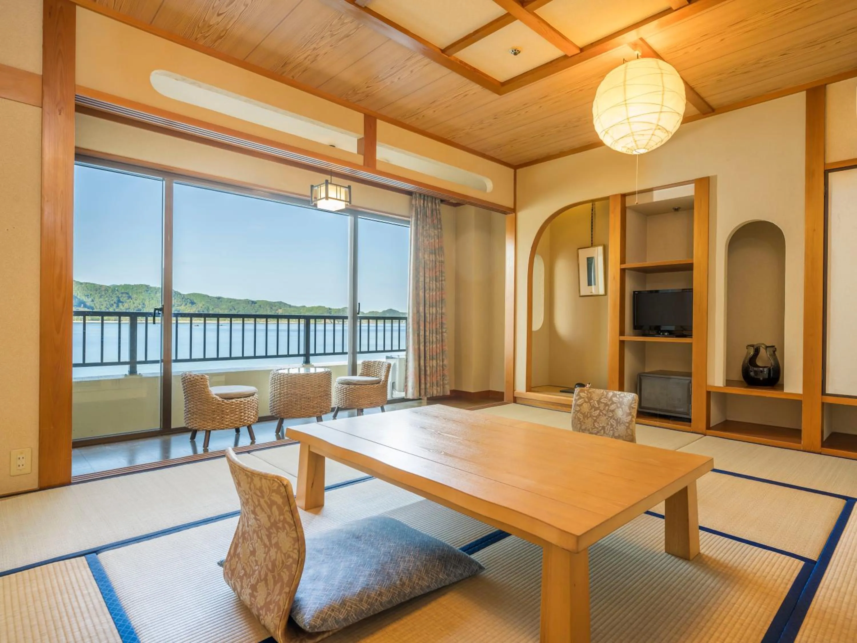 Photo of the whole room in KAMENOI HOTEL Nachi Katsuura