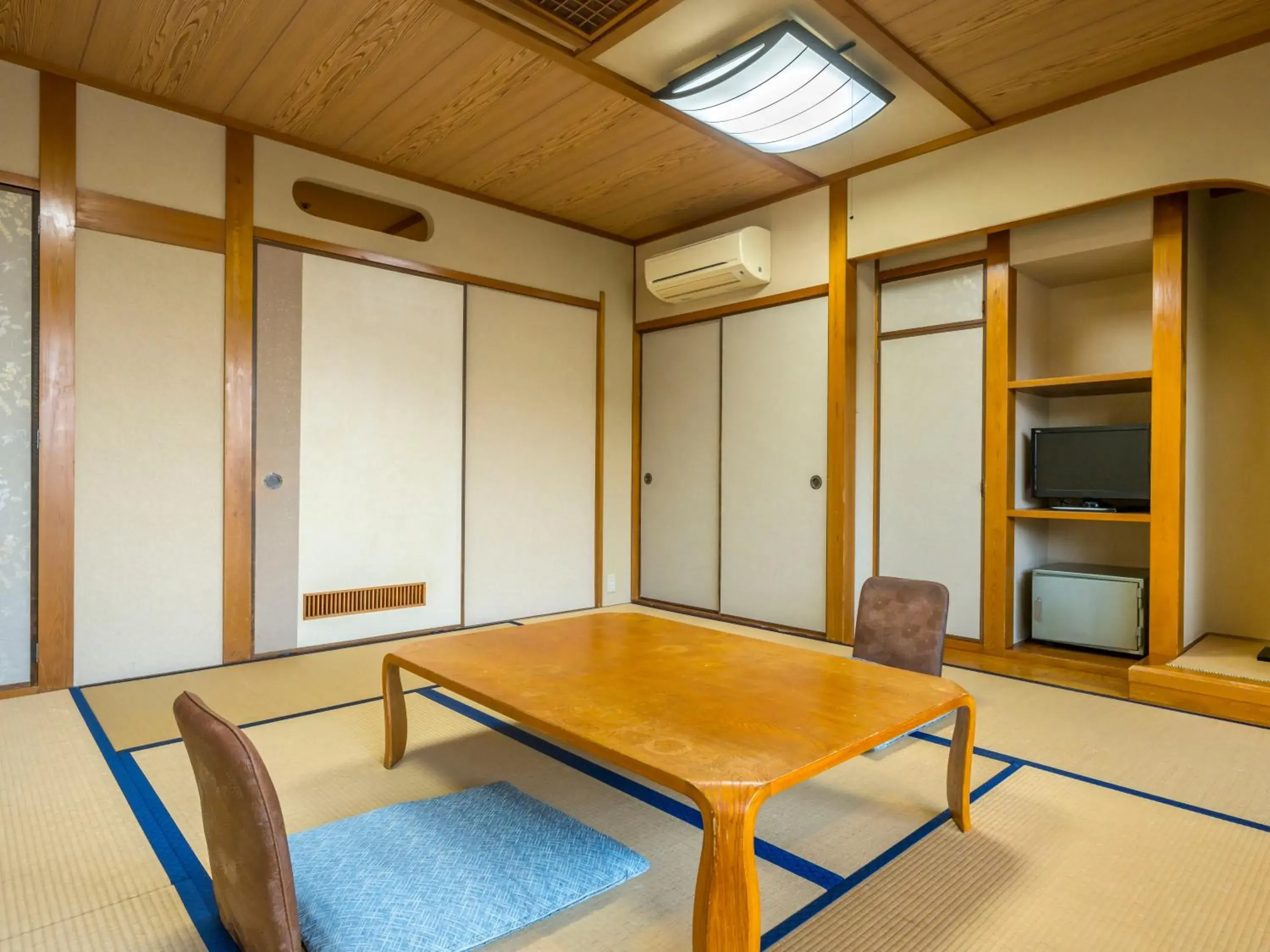 Japanese B (10Tatami)(Nonsmoking) - single occupancy in KAMENOI HOTEL Nachi Katsuura Japanese B (10Tatami)(Nonsmoking) - single occupancy in KAMENOI HOTEL Nachi Katsuura