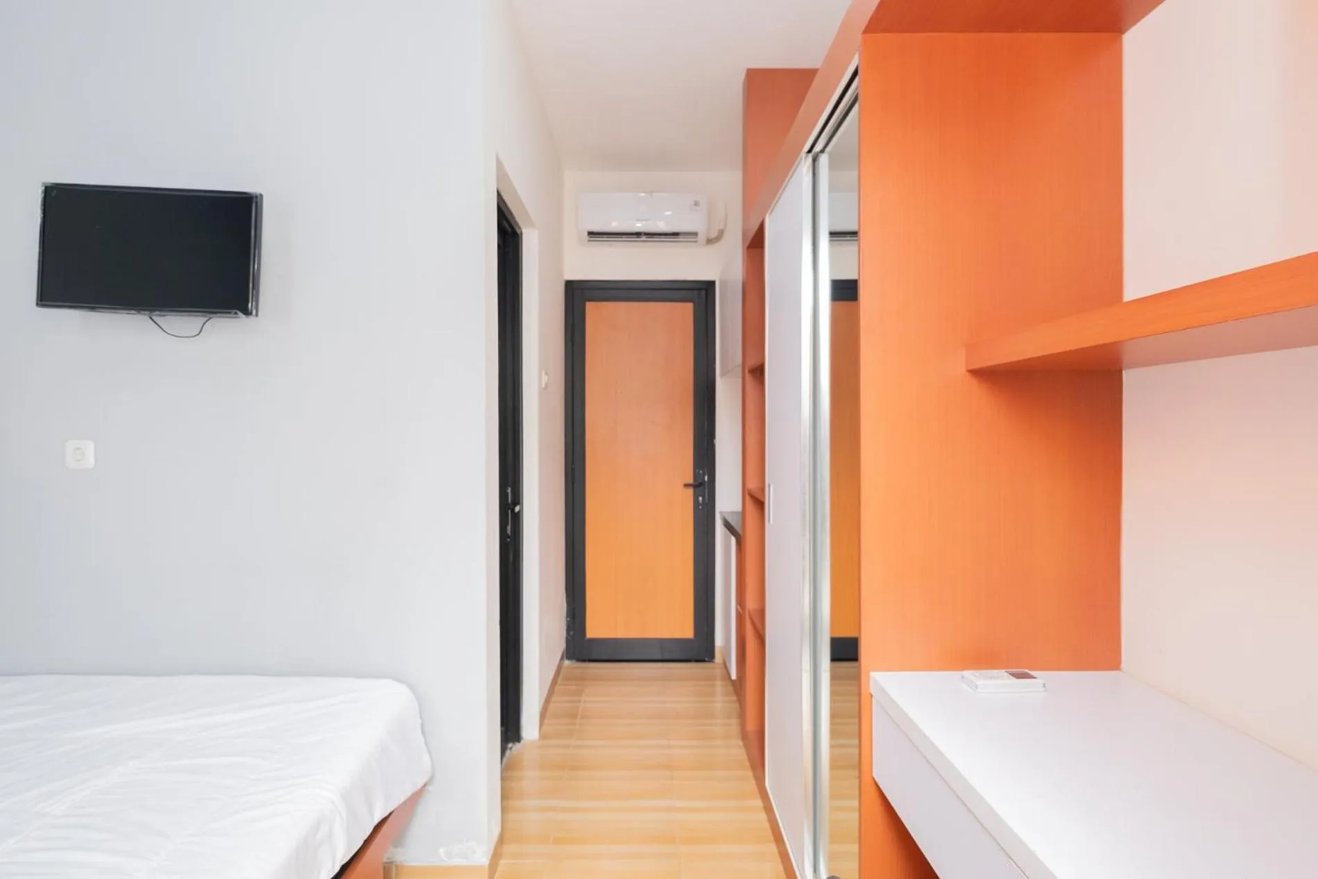 Bedroom, Bed in RedLiving Syariah Apartemen MKostel - Tower A1 Kencana Loka