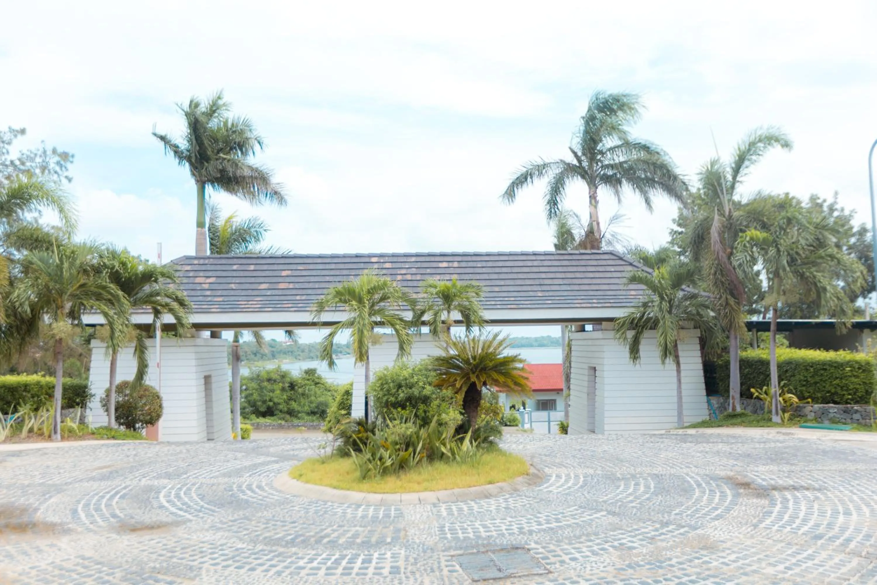 Property building in Bellagio Hills Hotel and Restaurant