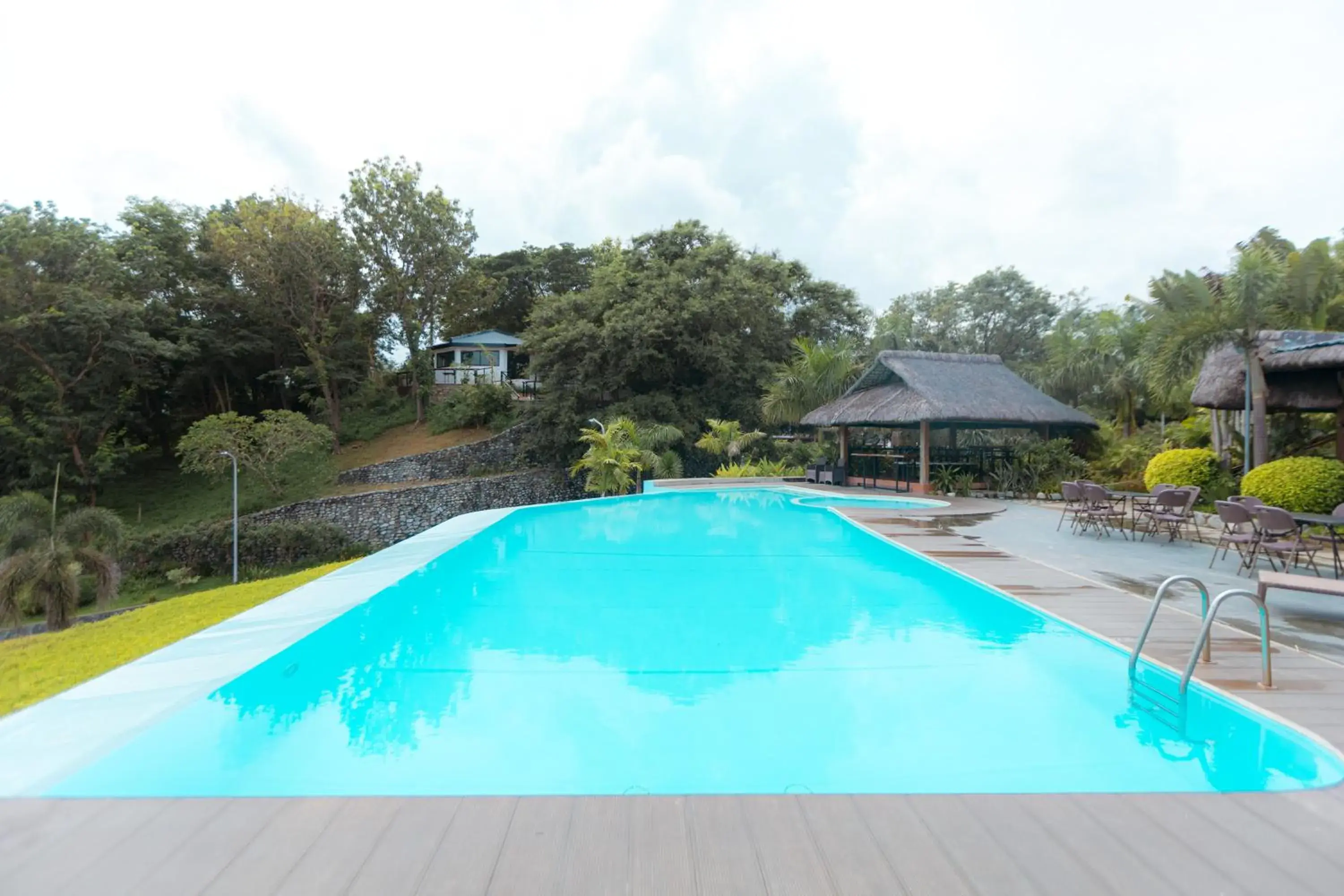 Pool view in Bellagio Hills Hotel and Restaurant Pool view in Bellagio Hills Hotel and Restaurant