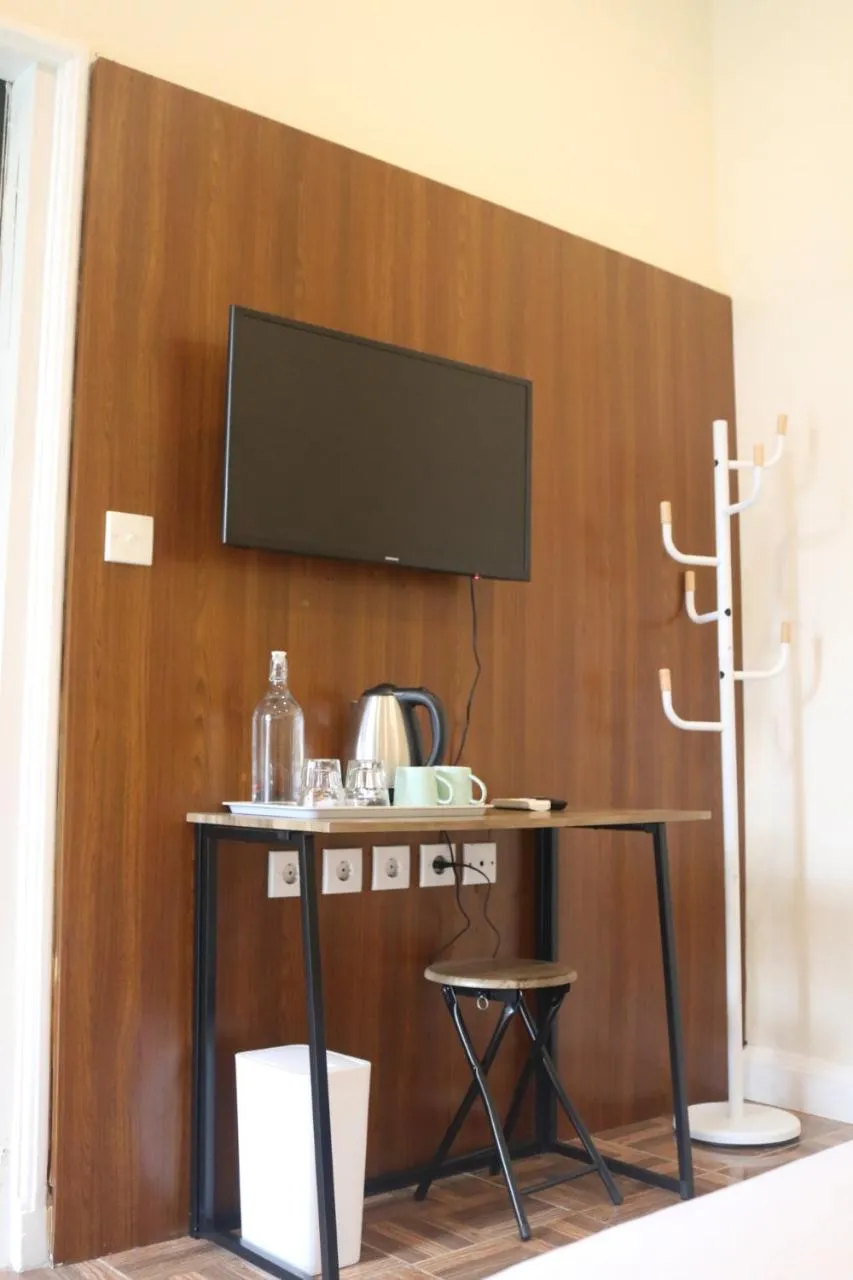 TV and multimedia in BALE DATU BUNGALLOW