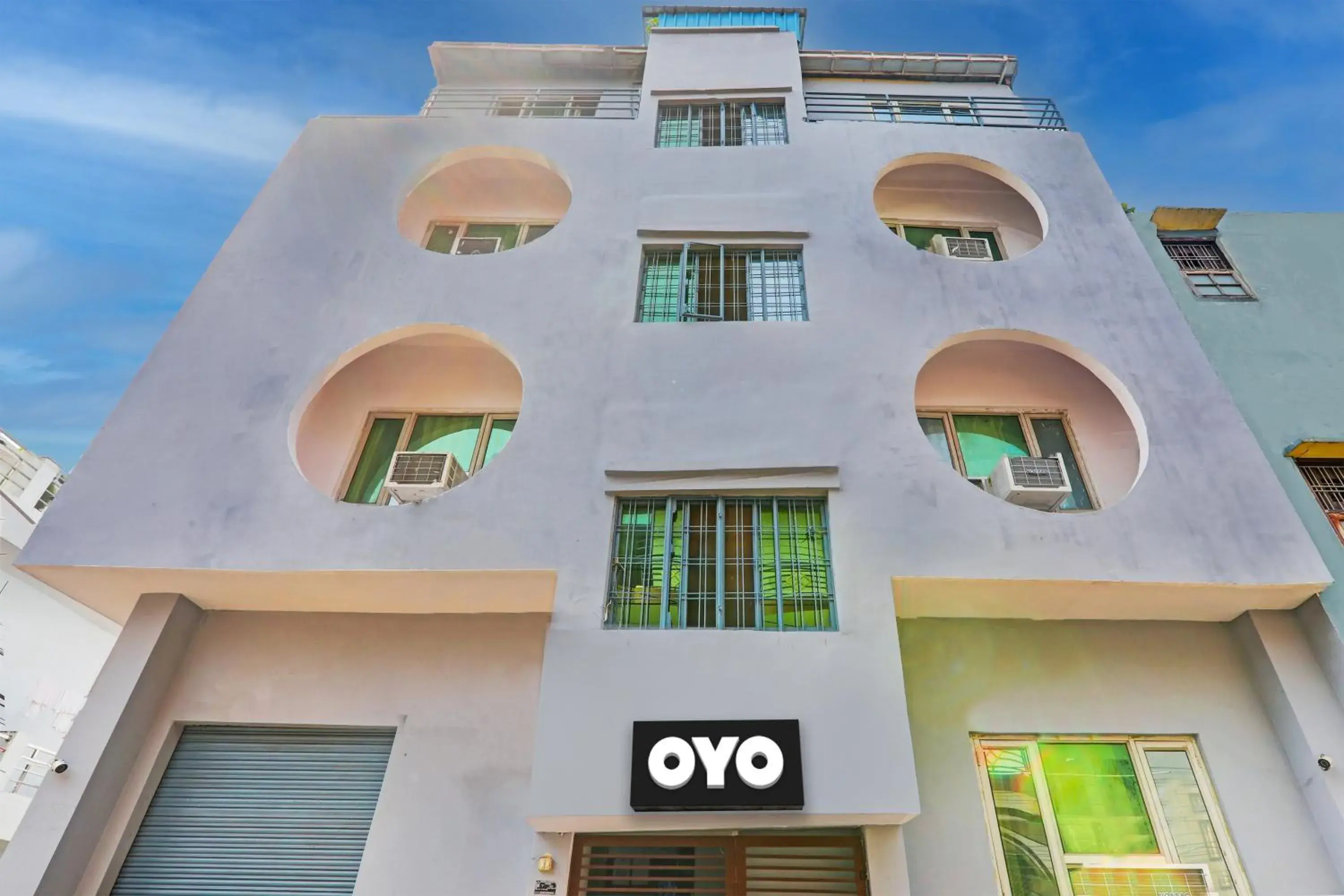 Facade/entrance in Super Hotel O Raama Facade/entrance in Super Hotel O Raama