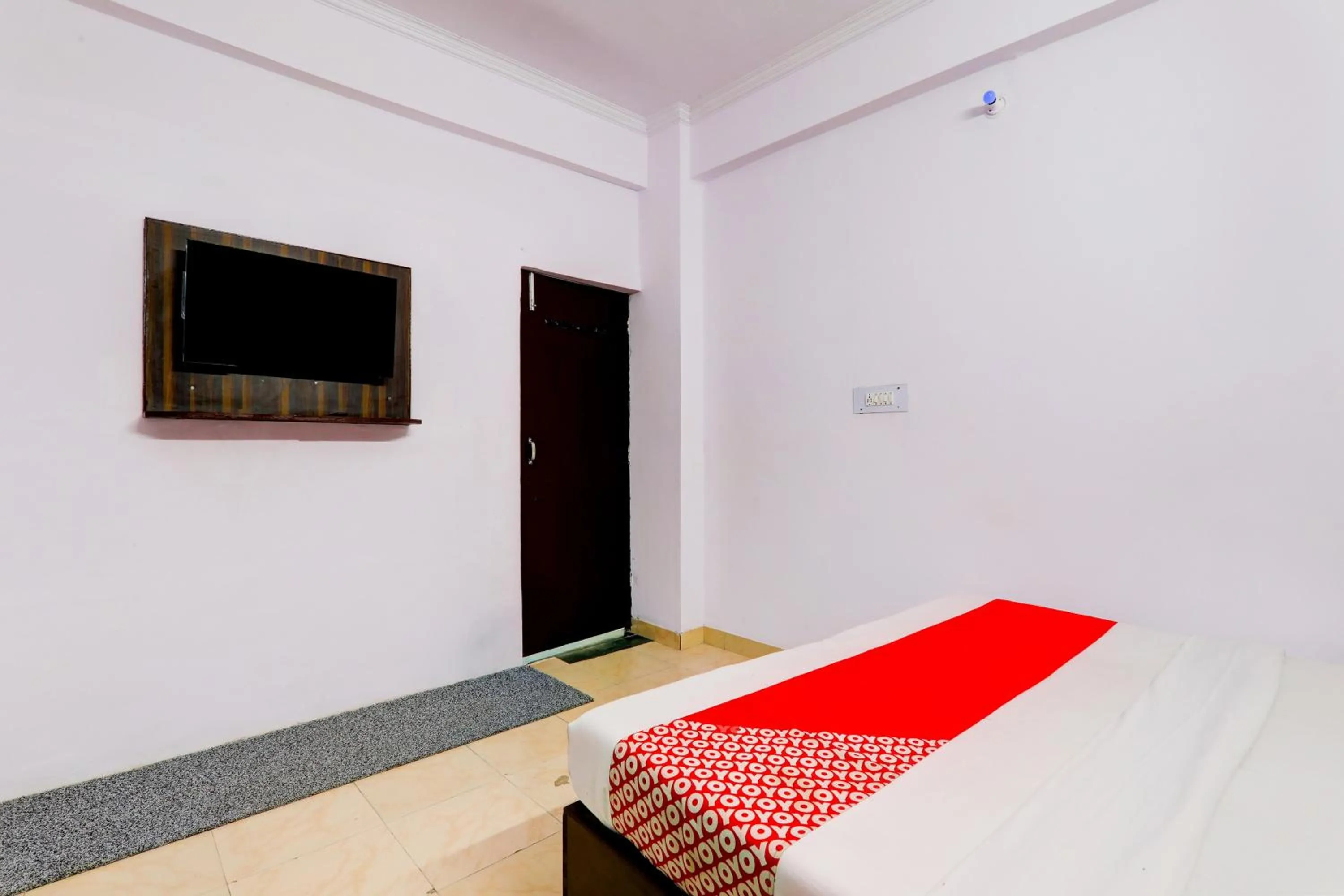 Bedroom, Bed in Hotel O Raama