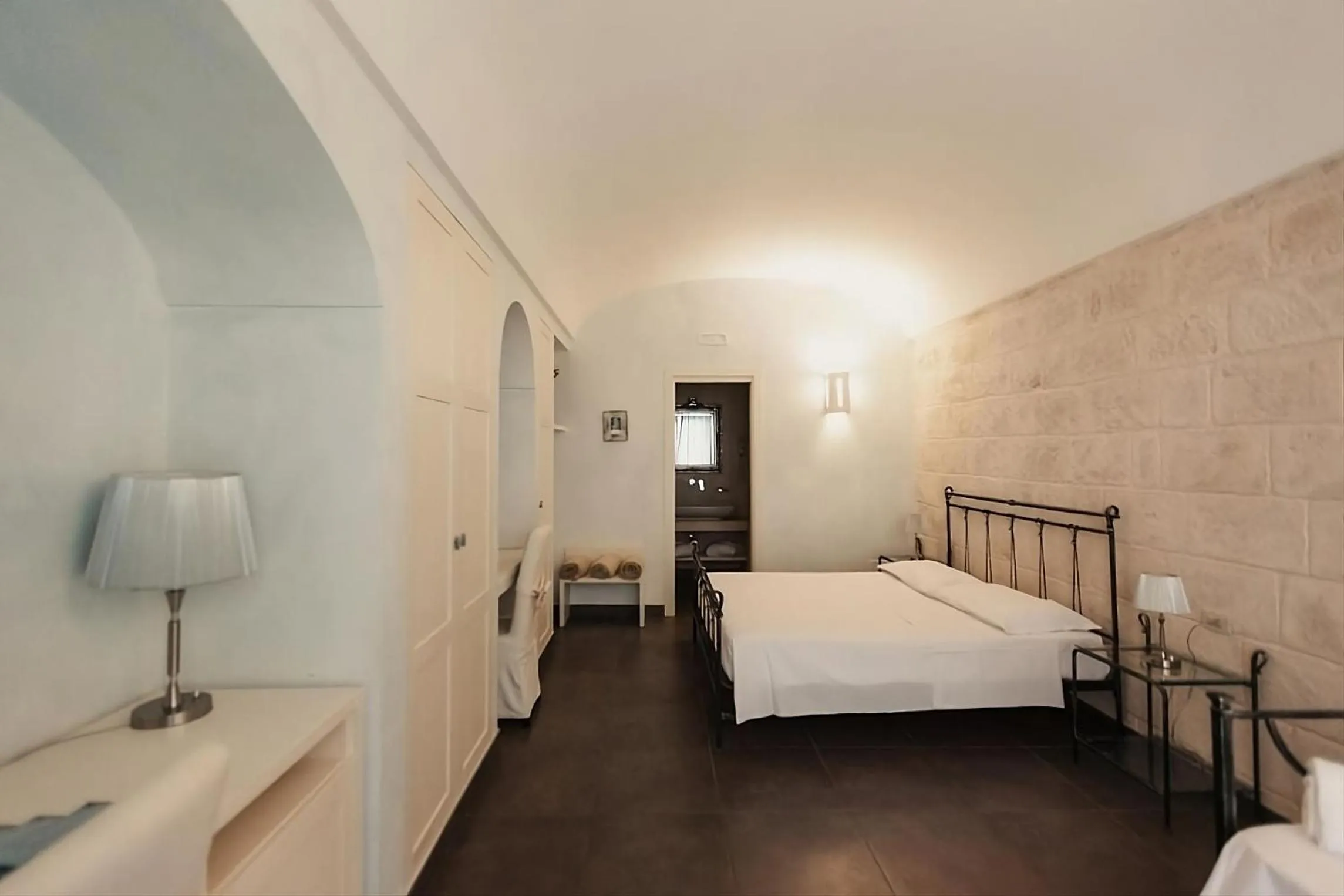 Photo of the whole room, Bed in Al Mirador Resort