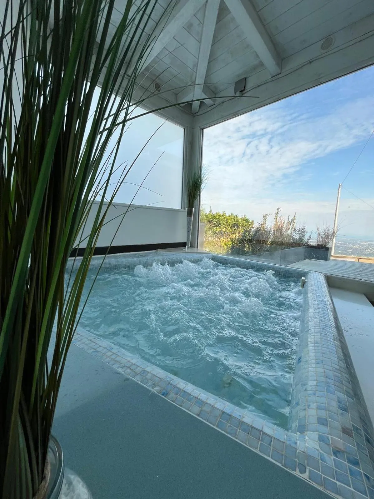 Hot Tub in Al Mirador Resort