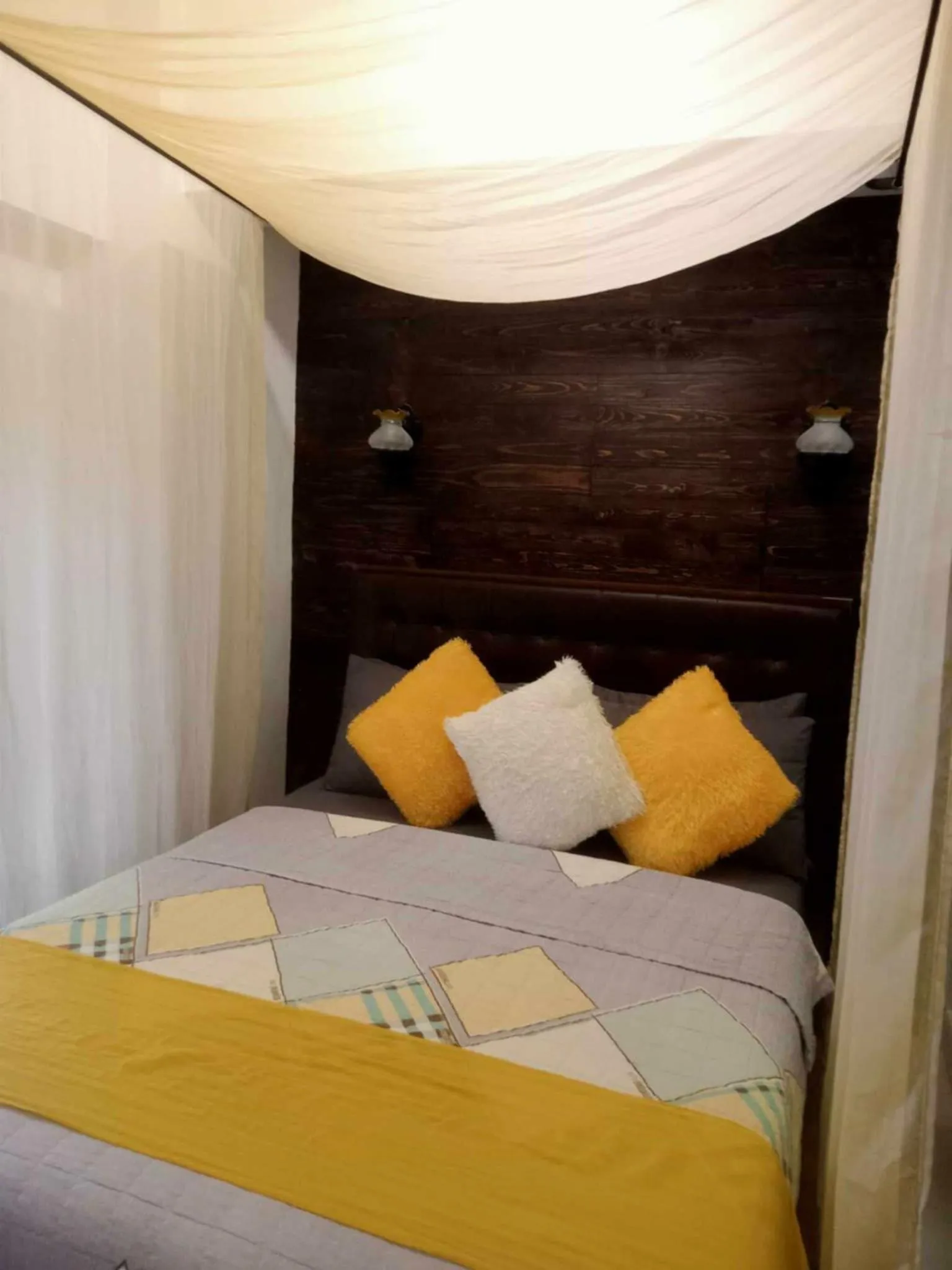 Bed in Tagaytay Staycation Prime Residences Cityland by Shee