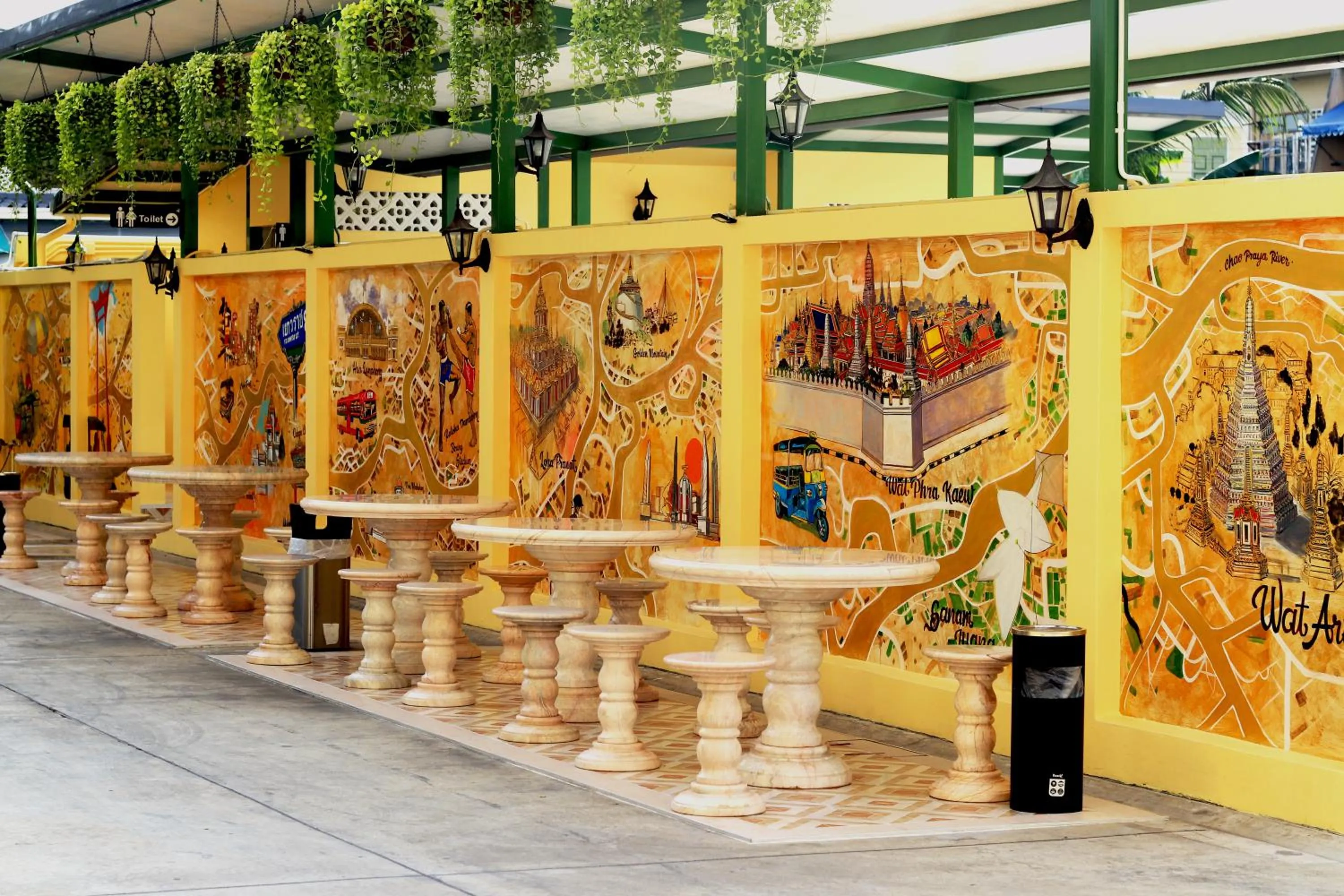 Property building in Siri Grand Bangkok Hotel