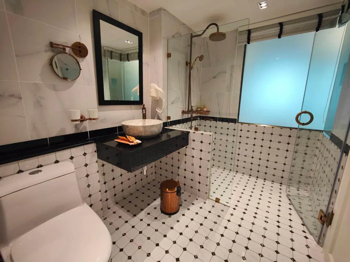 Bathroom in Siri Grand Bangkok Hotel Bathroom in Siri Grand Bangkok Hotel