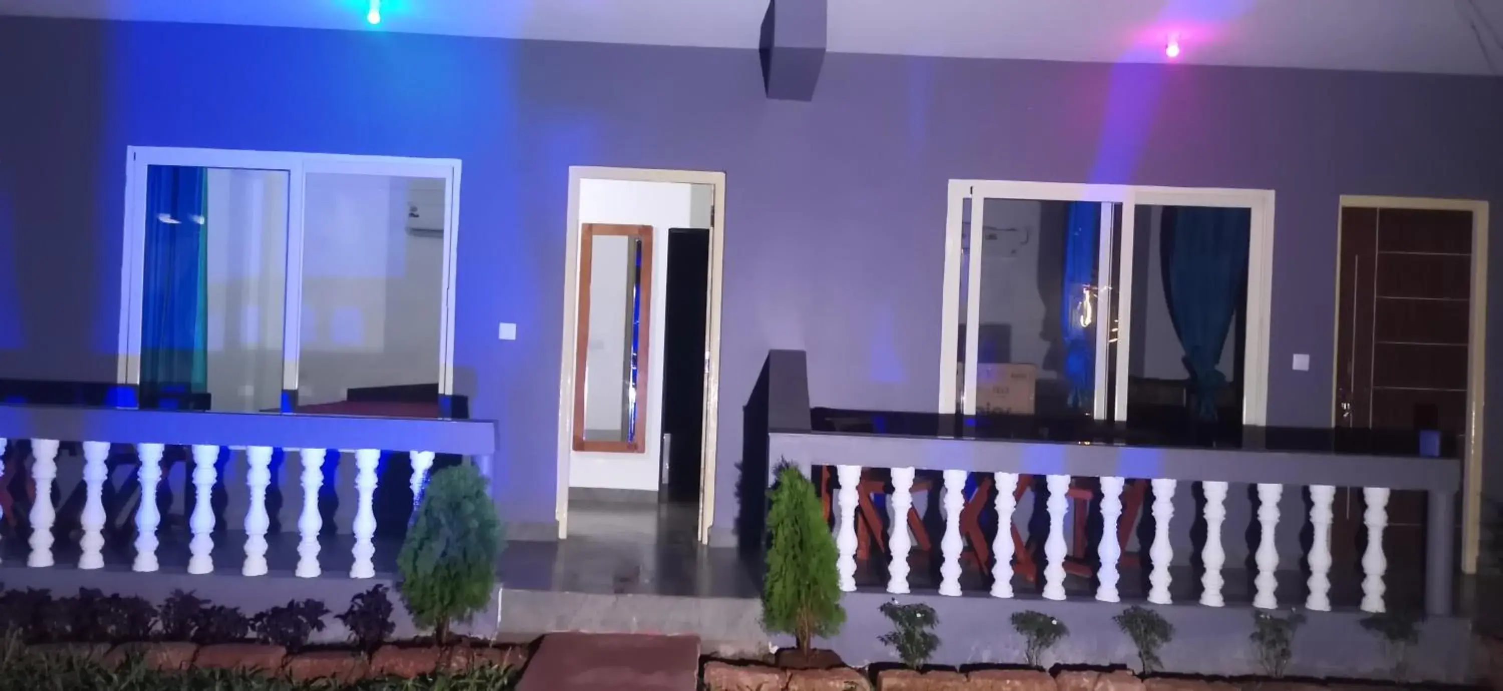 Property building in COCKS TOWN Property building in COCKS TOWN