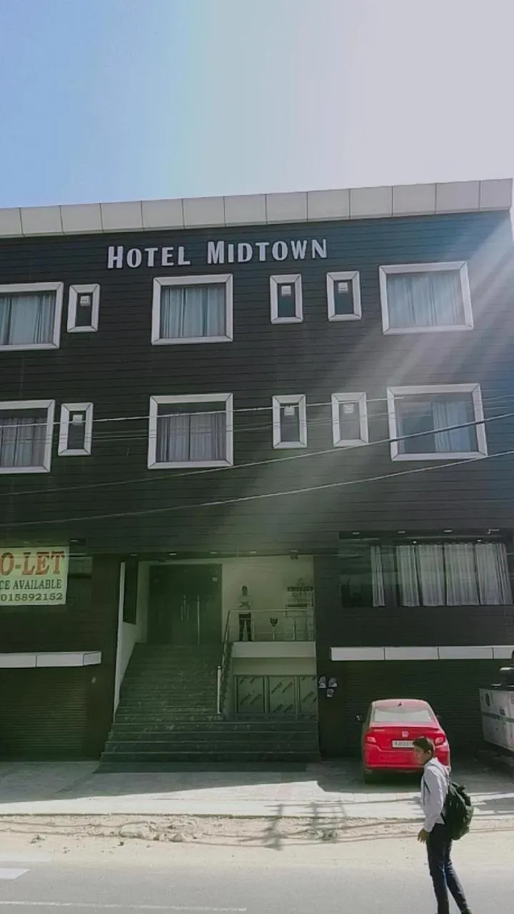 Property building in Hotel Midtown