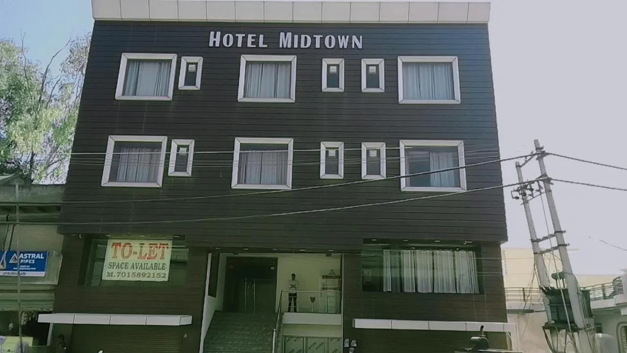 Property building in Hotel Midtown