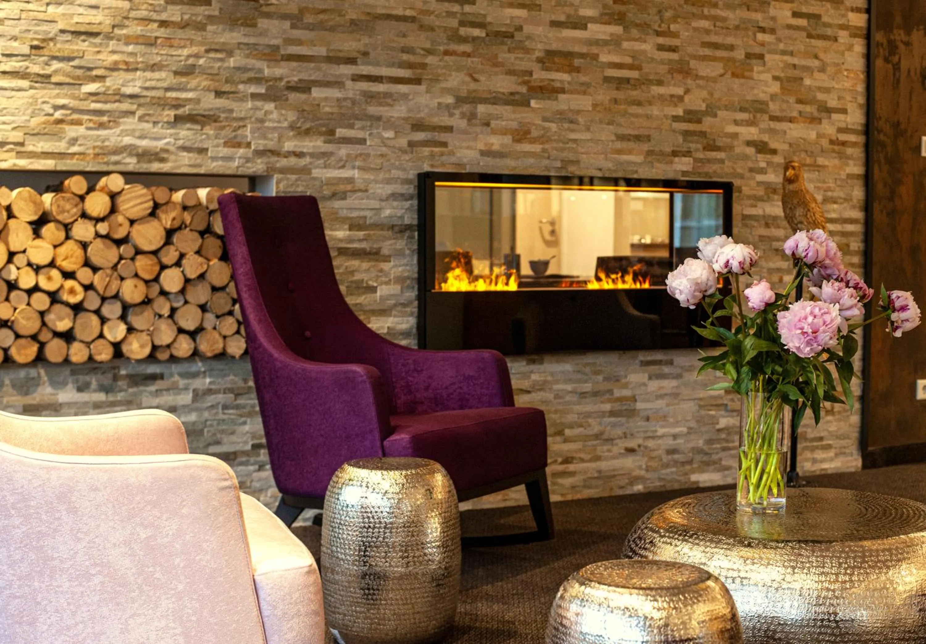 Lobby or reception in Business Class Hotel Ebersberg