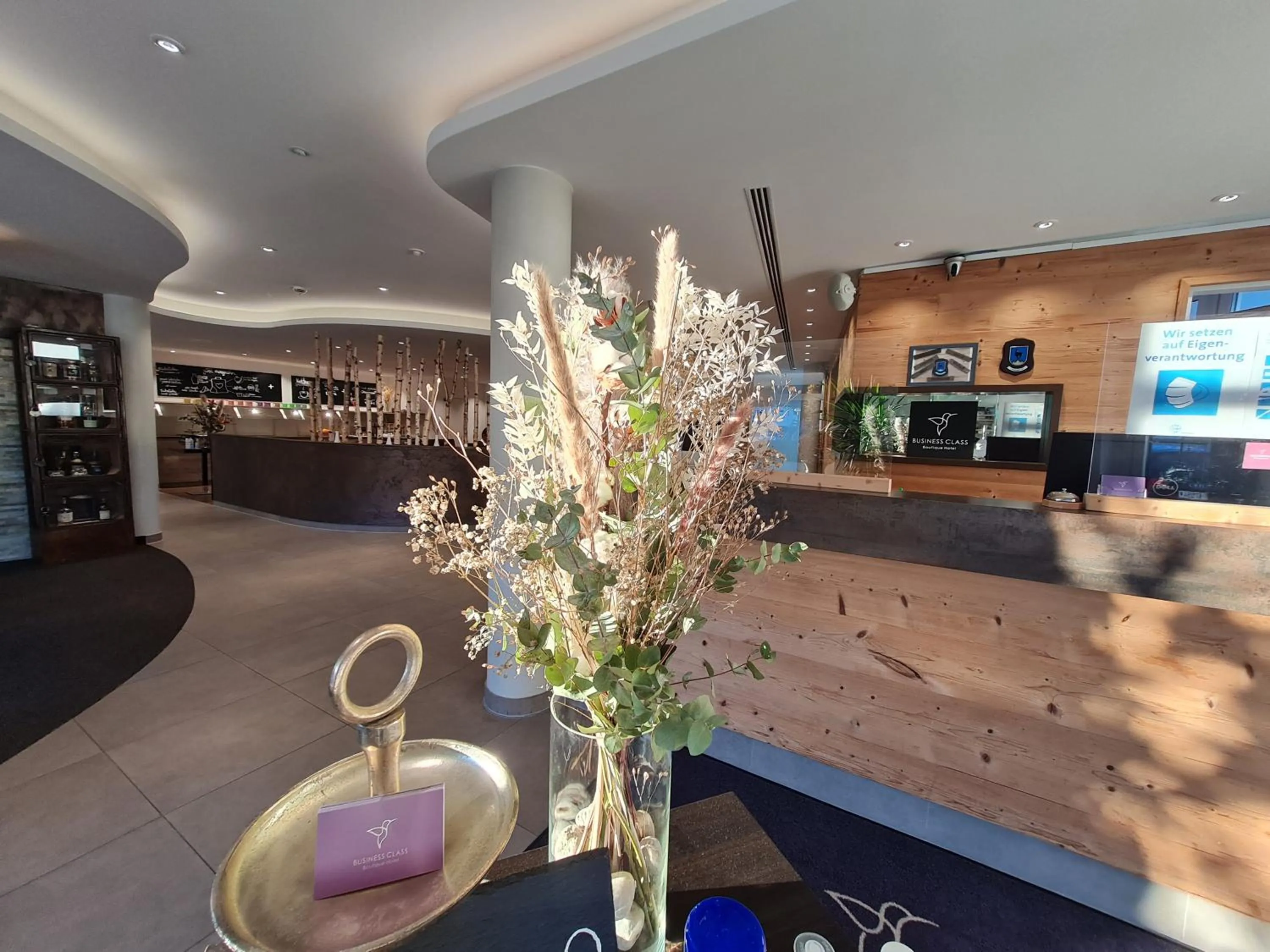 Lobby or reception in Business Class Hotel Ebersberg