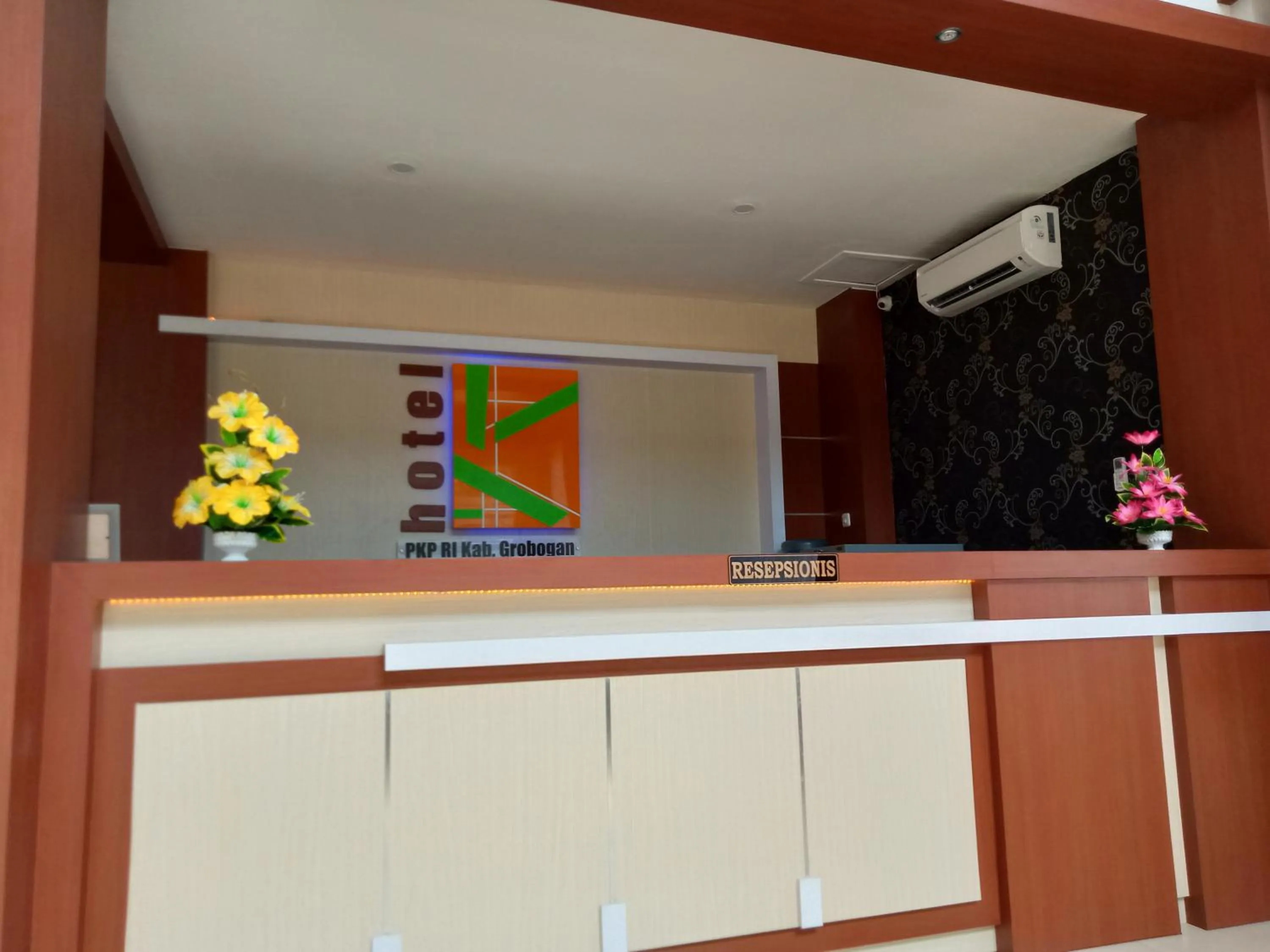 Lobby or reception in Hotel Karunia PKPRI