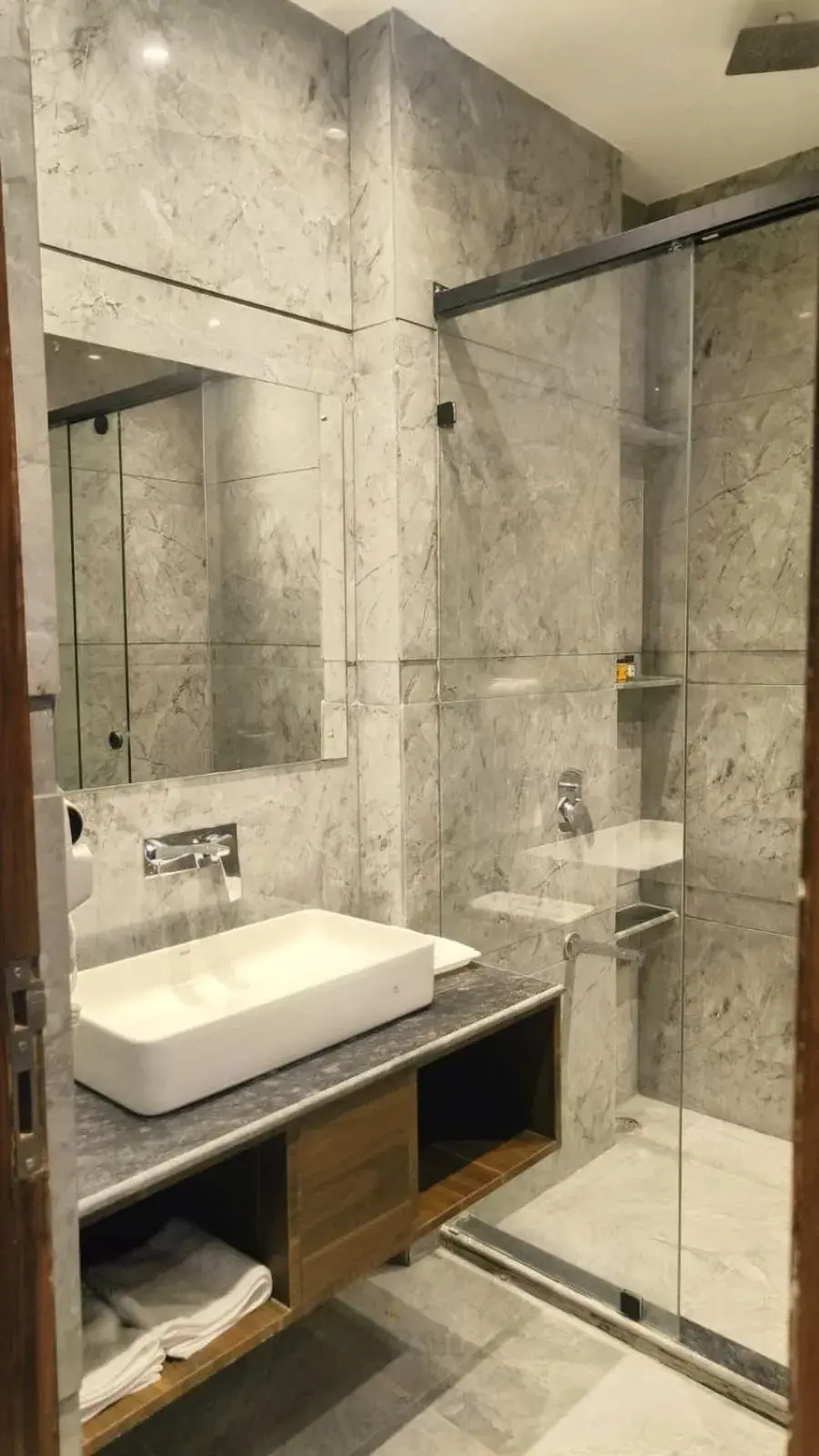 Bathroom in Silver Sand Sea Princess Beach Resort Bathroom in Silver Sand Sea Princess Beach Resort