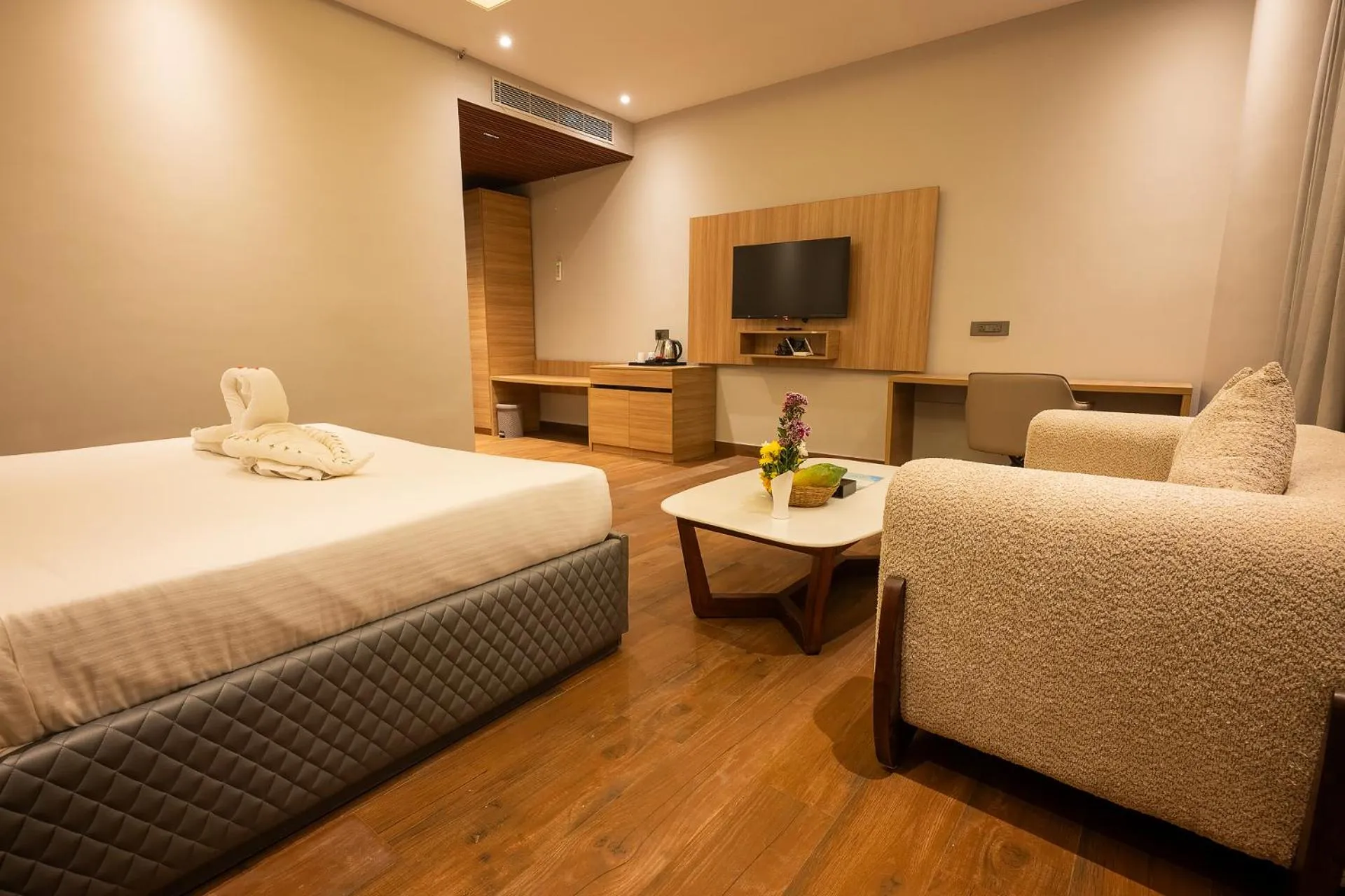 Bed in Silver Sand Sea Princess Beach Resort