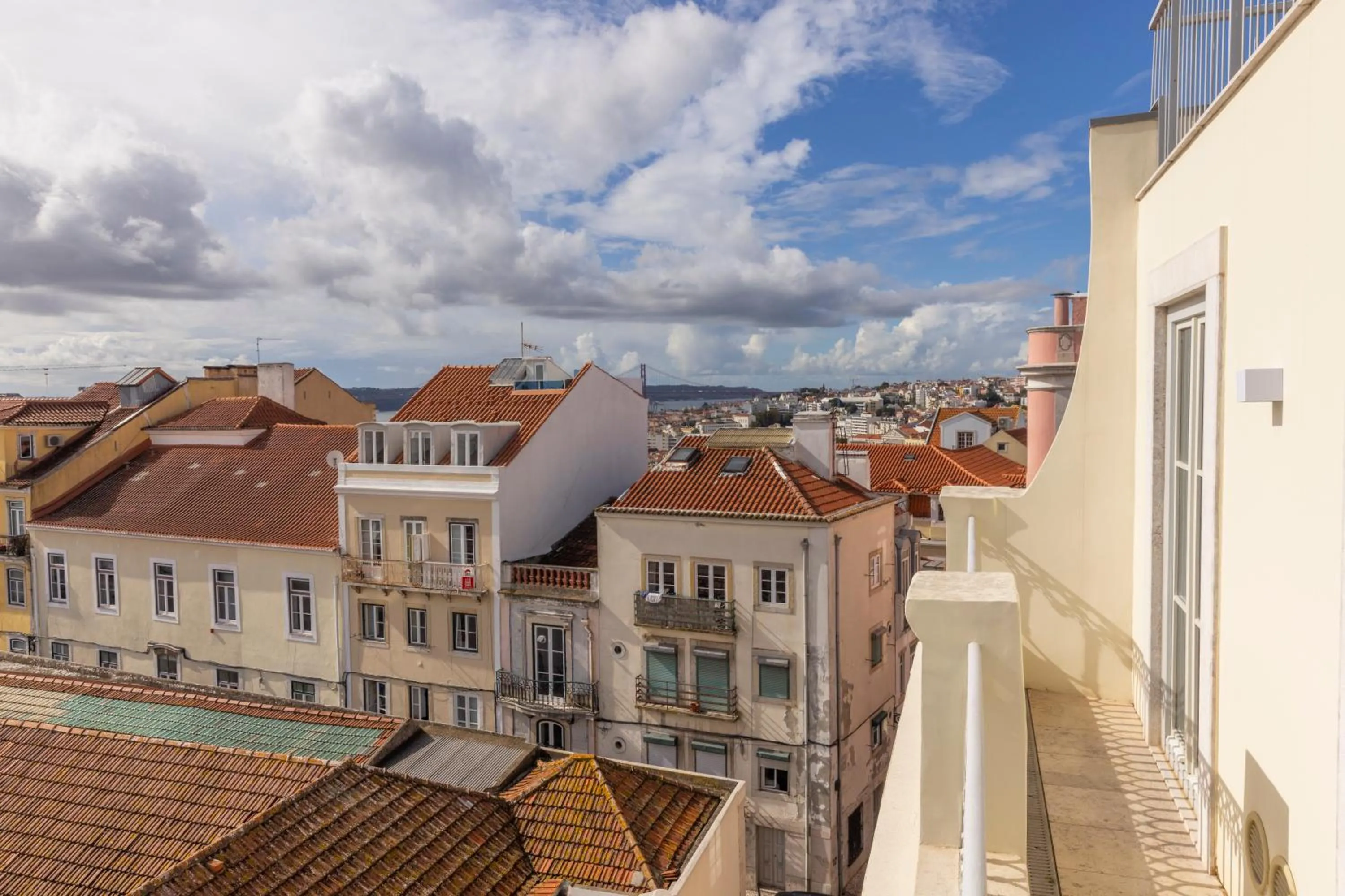 City view in Líbere Lisbon Príncipe Real