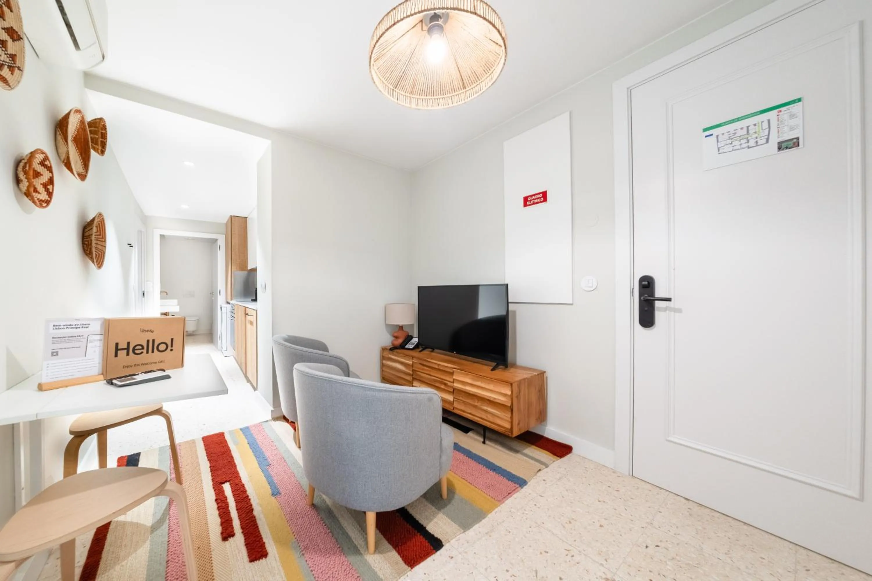 Apartment with Interior Terrace in Líbere Lisbon Príncipe Real