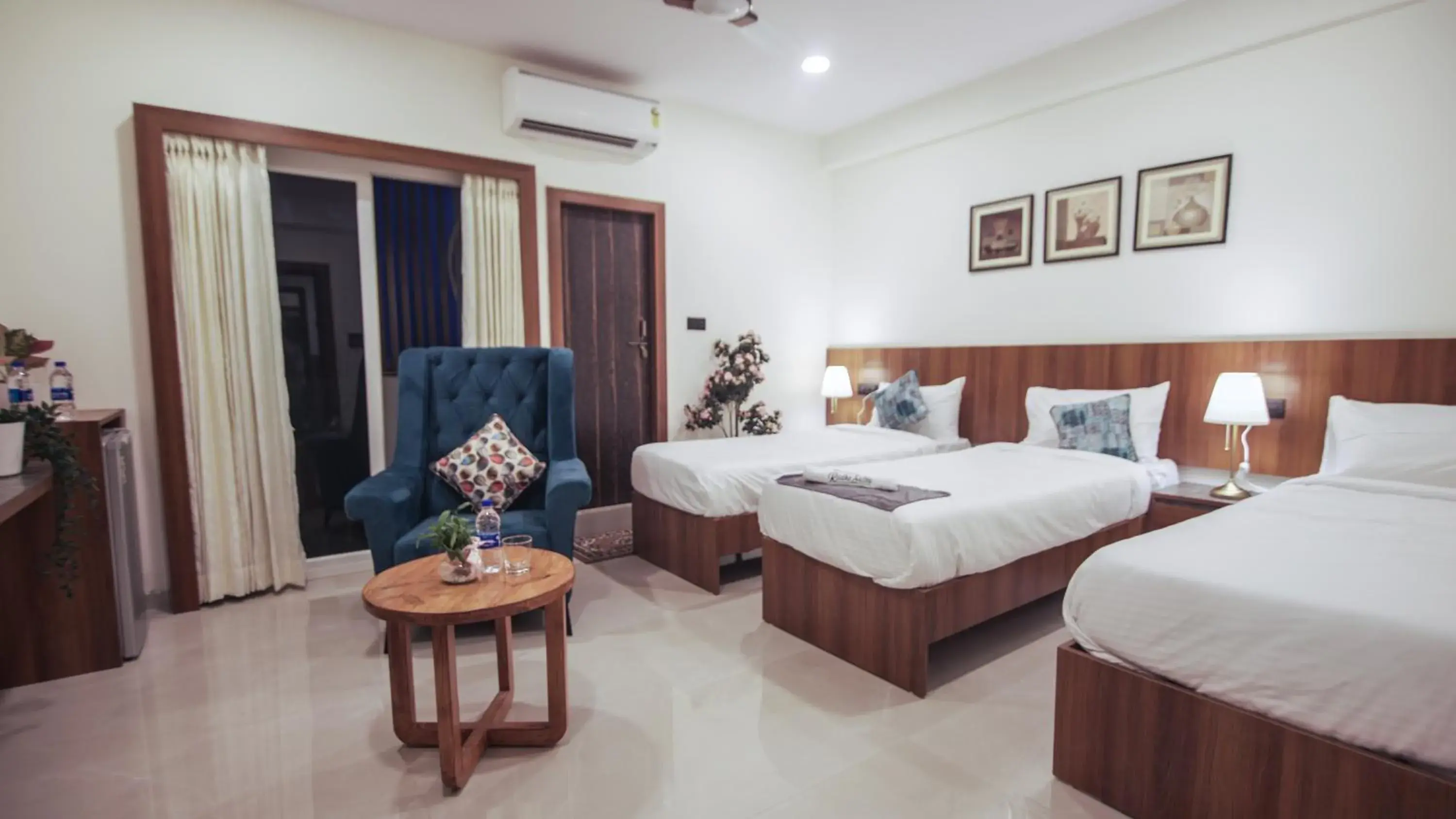 Radhe Suites Radhe Suites