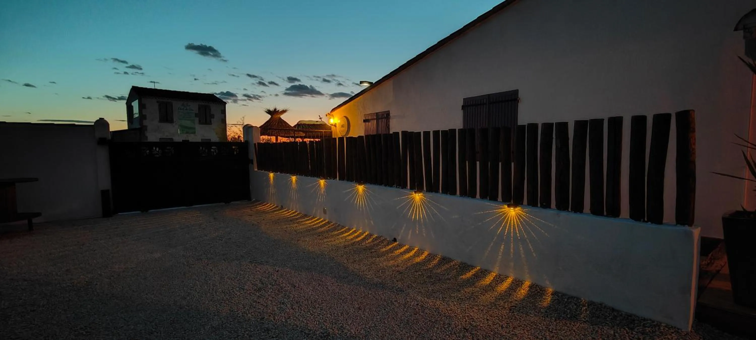Facade/entrance in Logis Le Nid du Pont de Gau