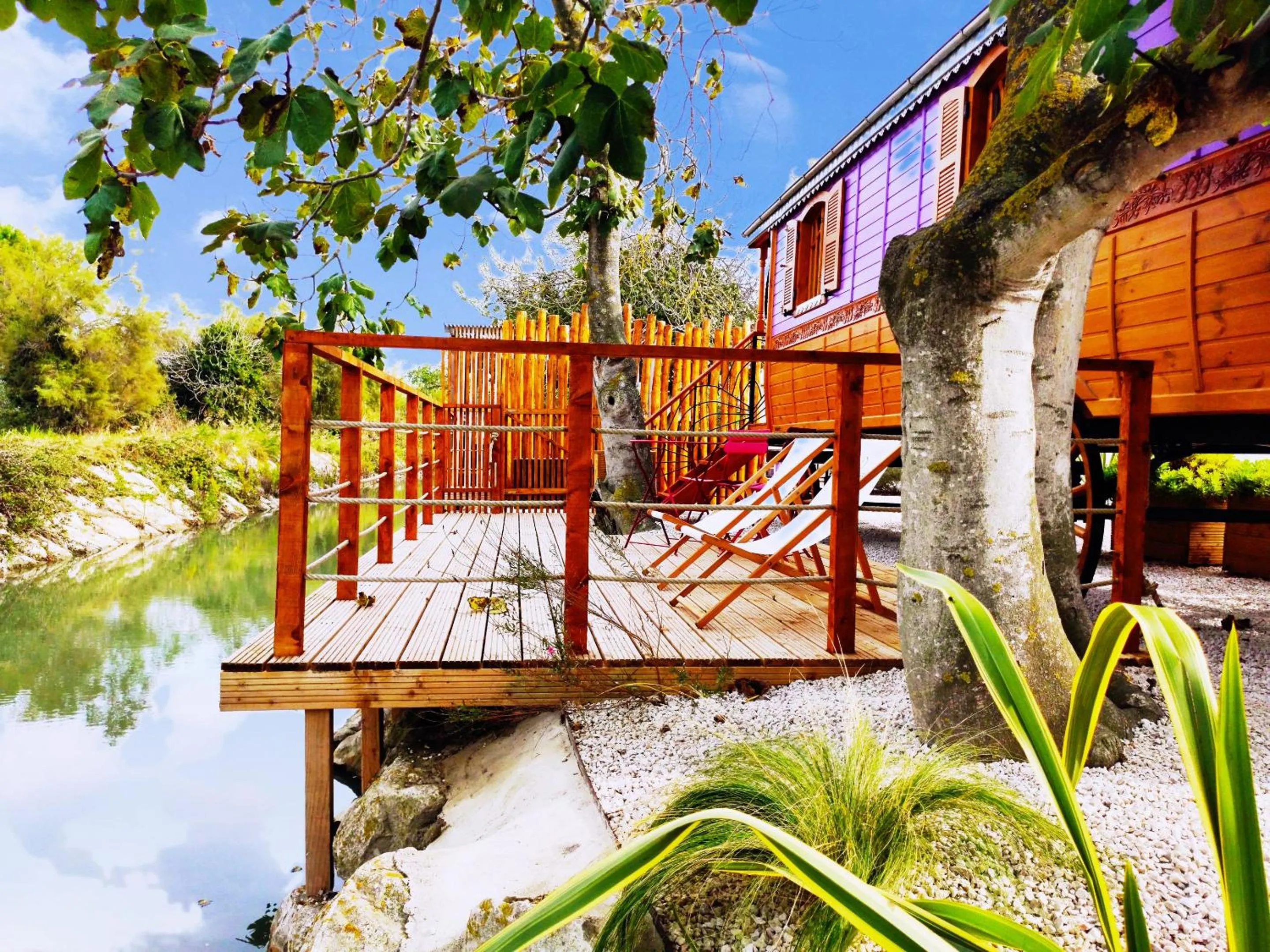 Patio in Logis Le Nid du Pont de Gau